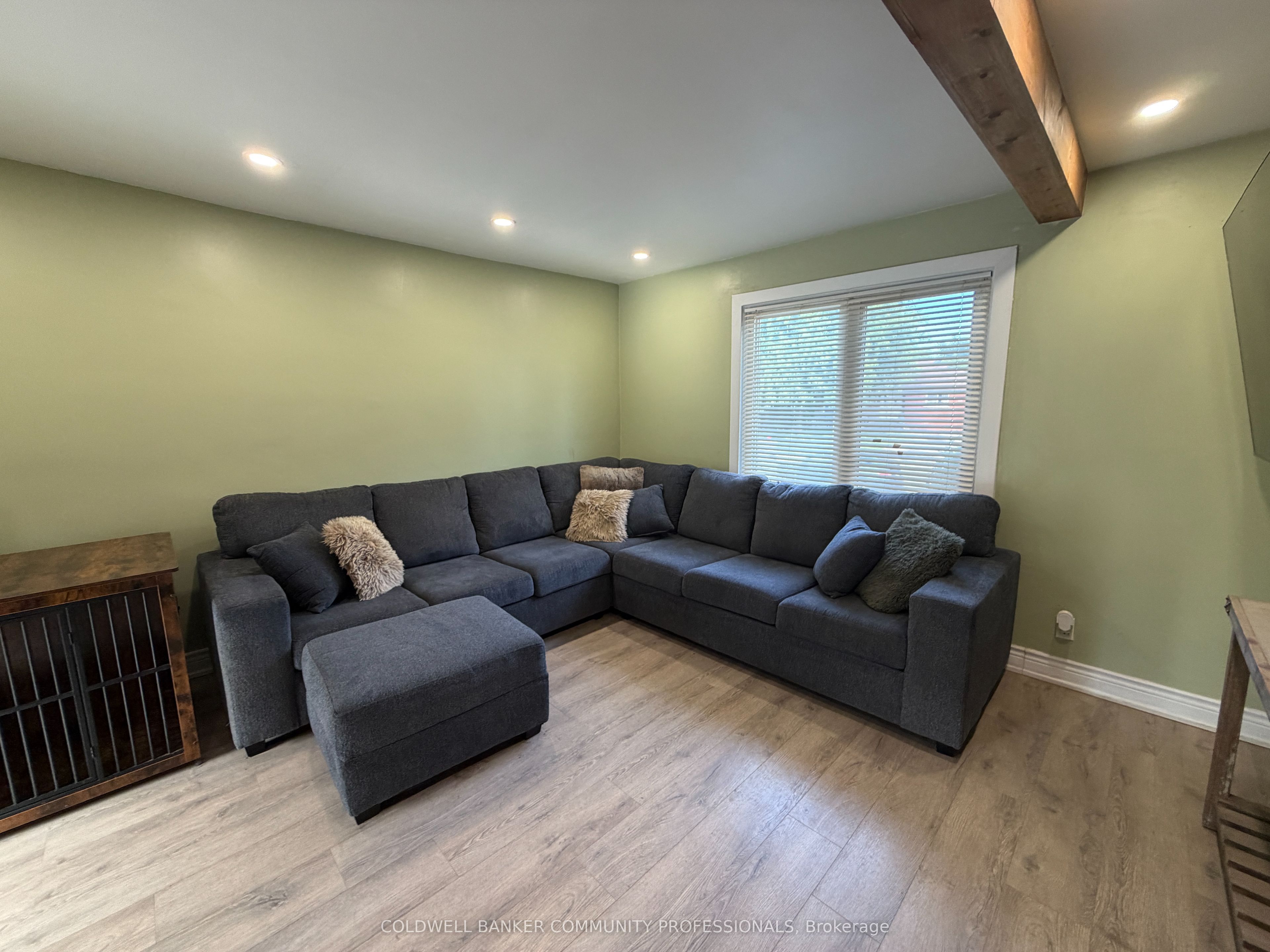 94 Howard Avenue, Hamilton, ON L9A 2W5 photo 4