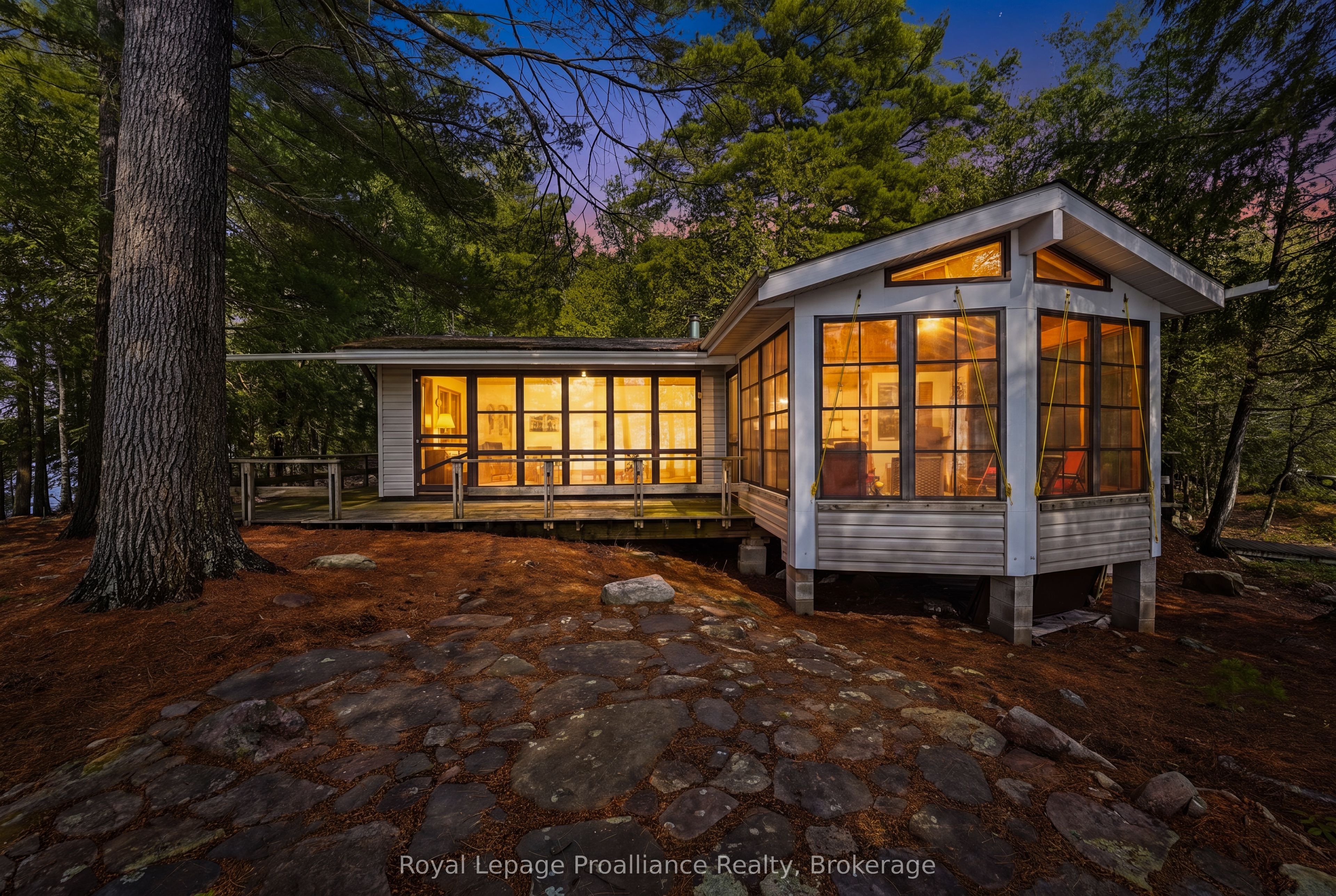 786 Mazinaw Lake N/A, Addington Highlands, ON K0H 1K0