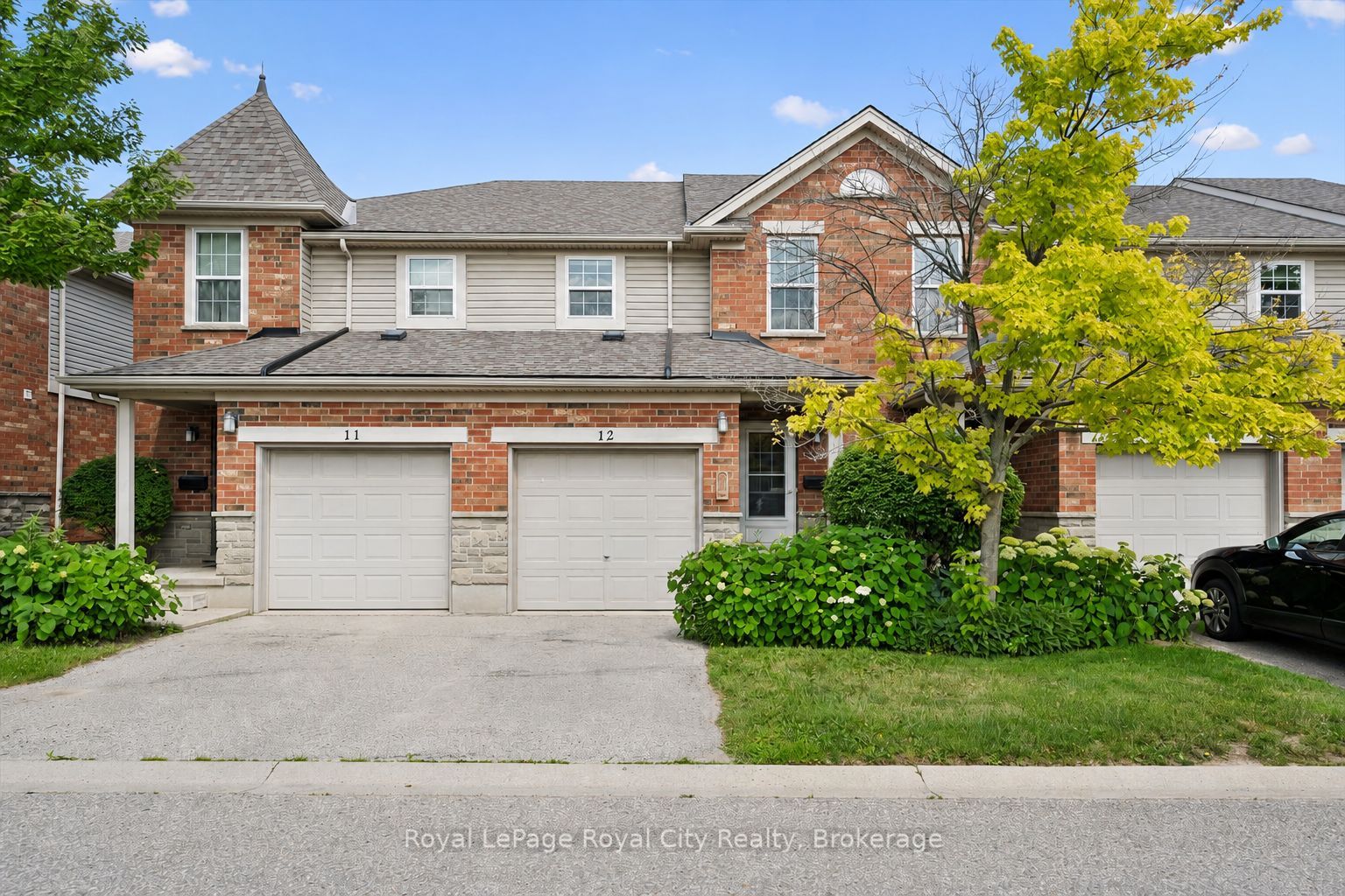 124 Gosling Gardens #12, Guelph, ON N1G 5K6 photo 2