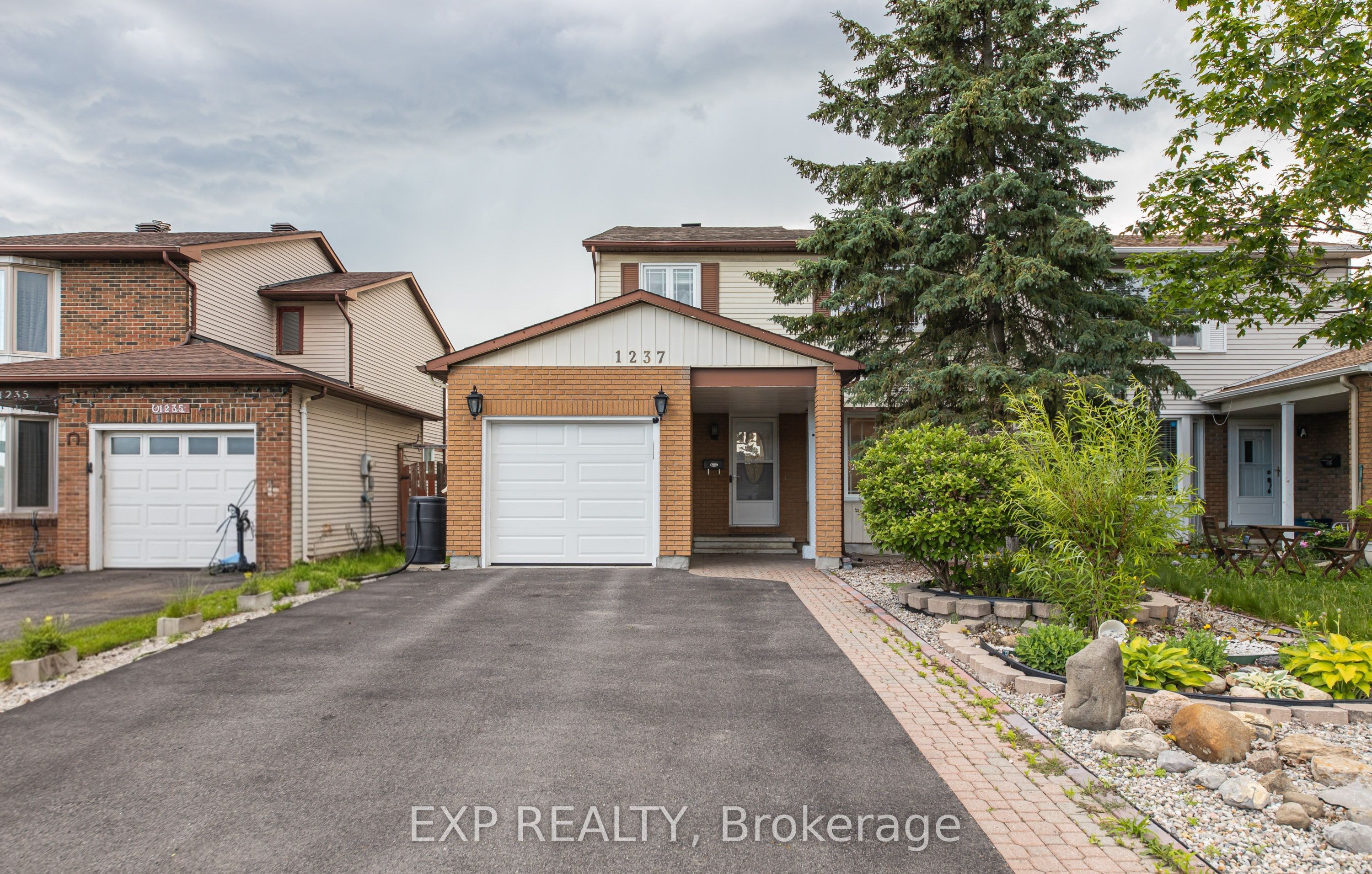 1237 Cedarcroft Crescent, Cyrville - Carson Grove - Pineview, ON K1B 5G9 photo 2
