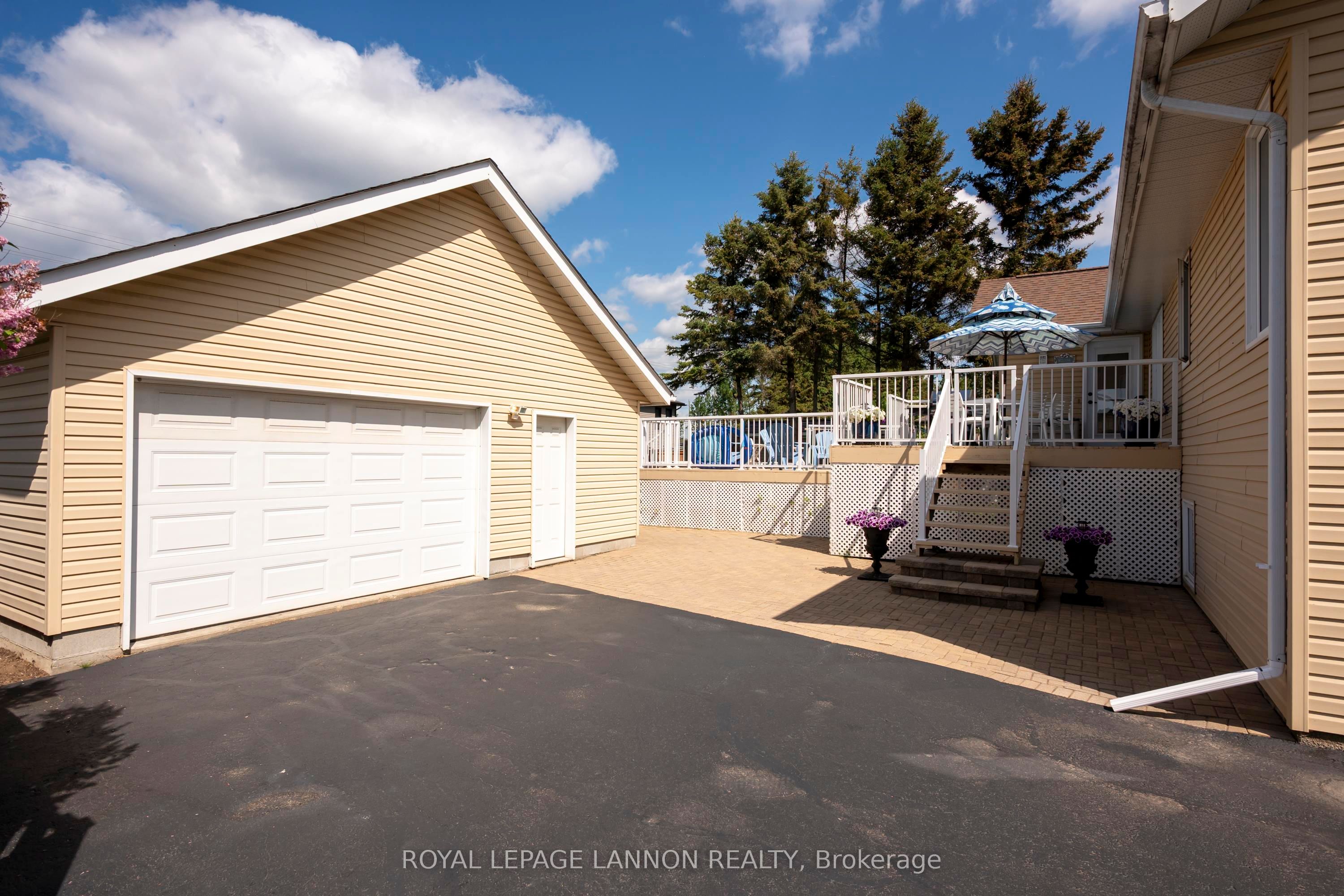 185 Ridgecrest Road, Thunder Bay, ON P7B 7A1 photo 4