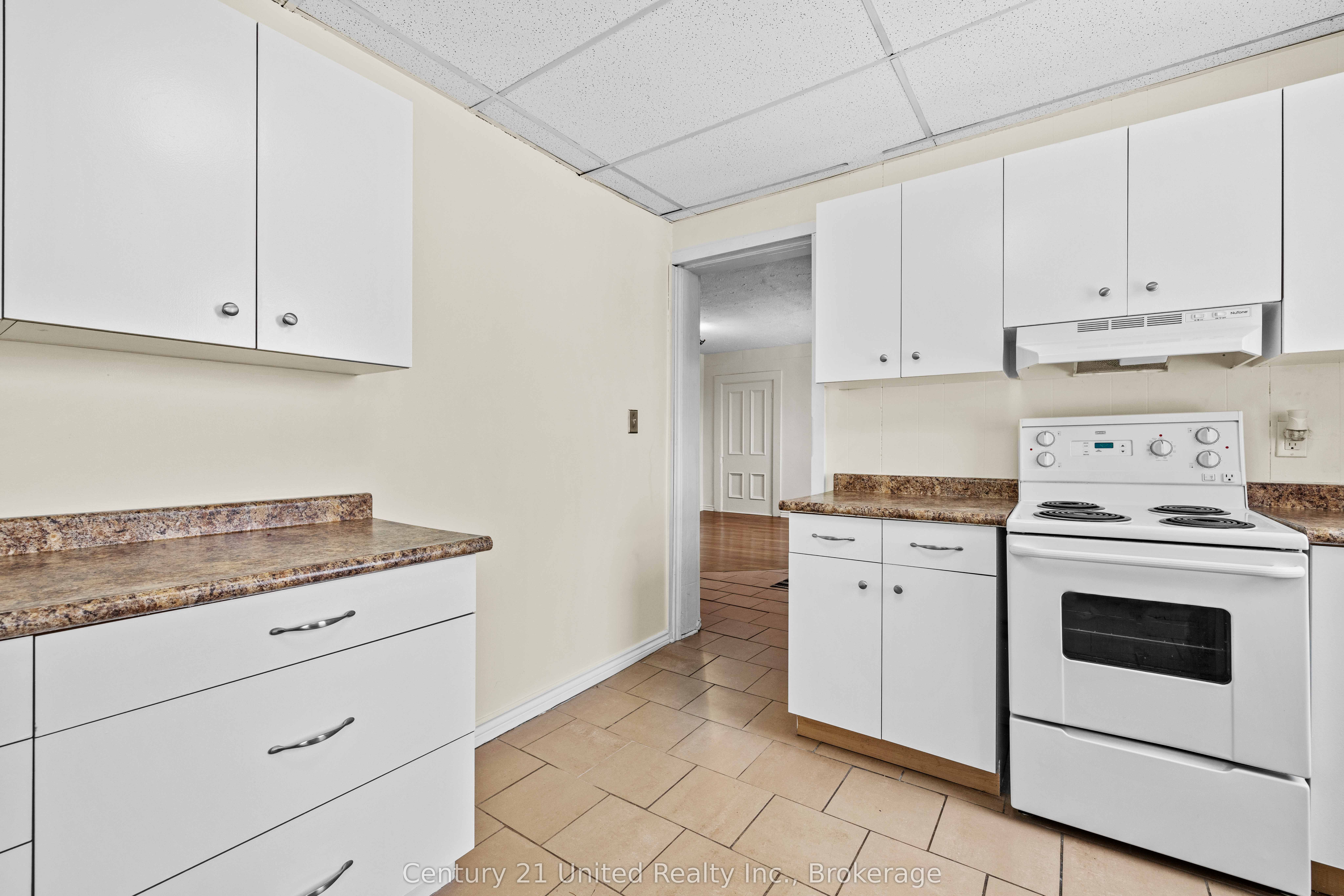 234 Antrim Street, Peterborough, ON K9H 3G4 photo 4