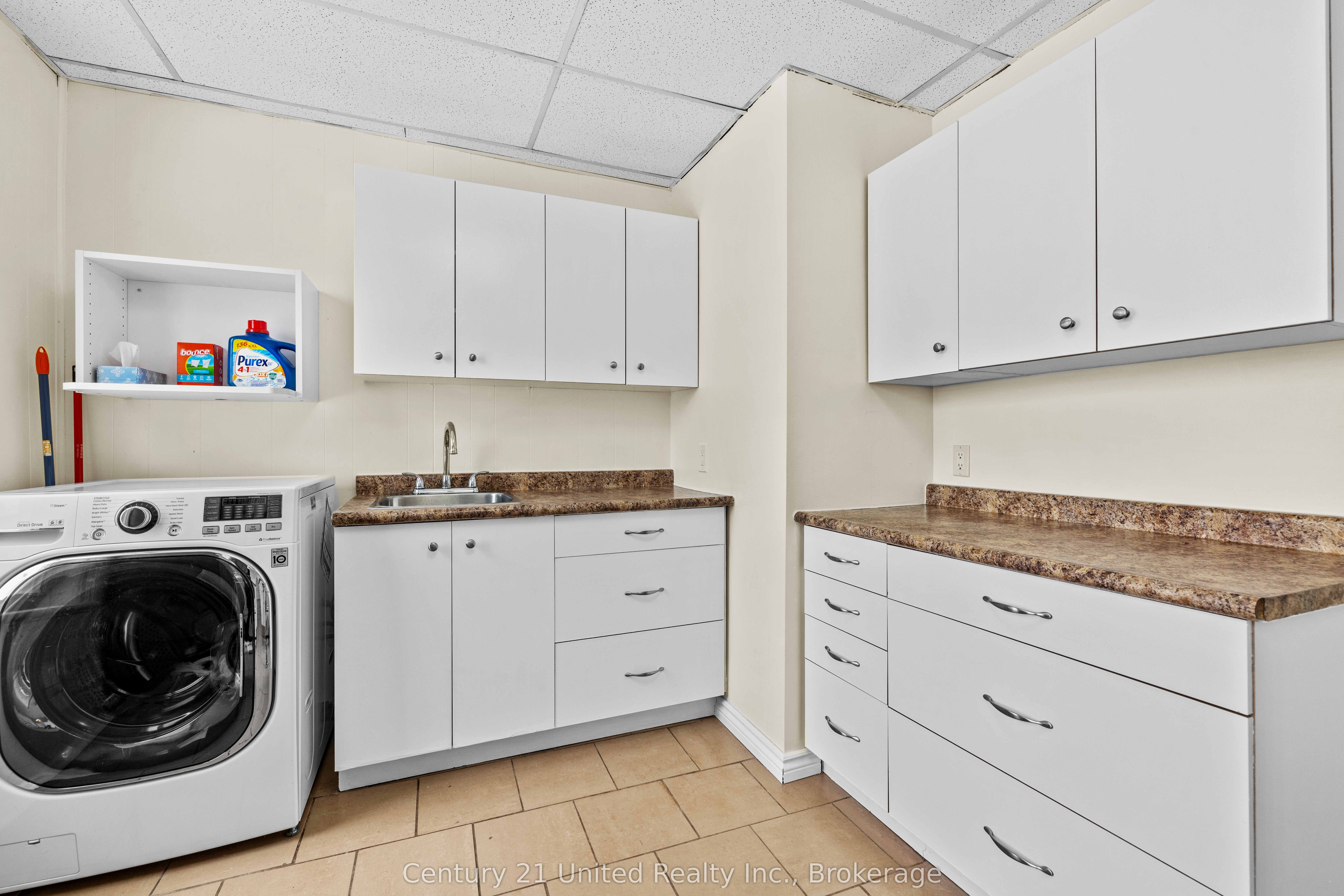 234 Antrim Street, Peterborough, ON K9H 3G4 photo 5