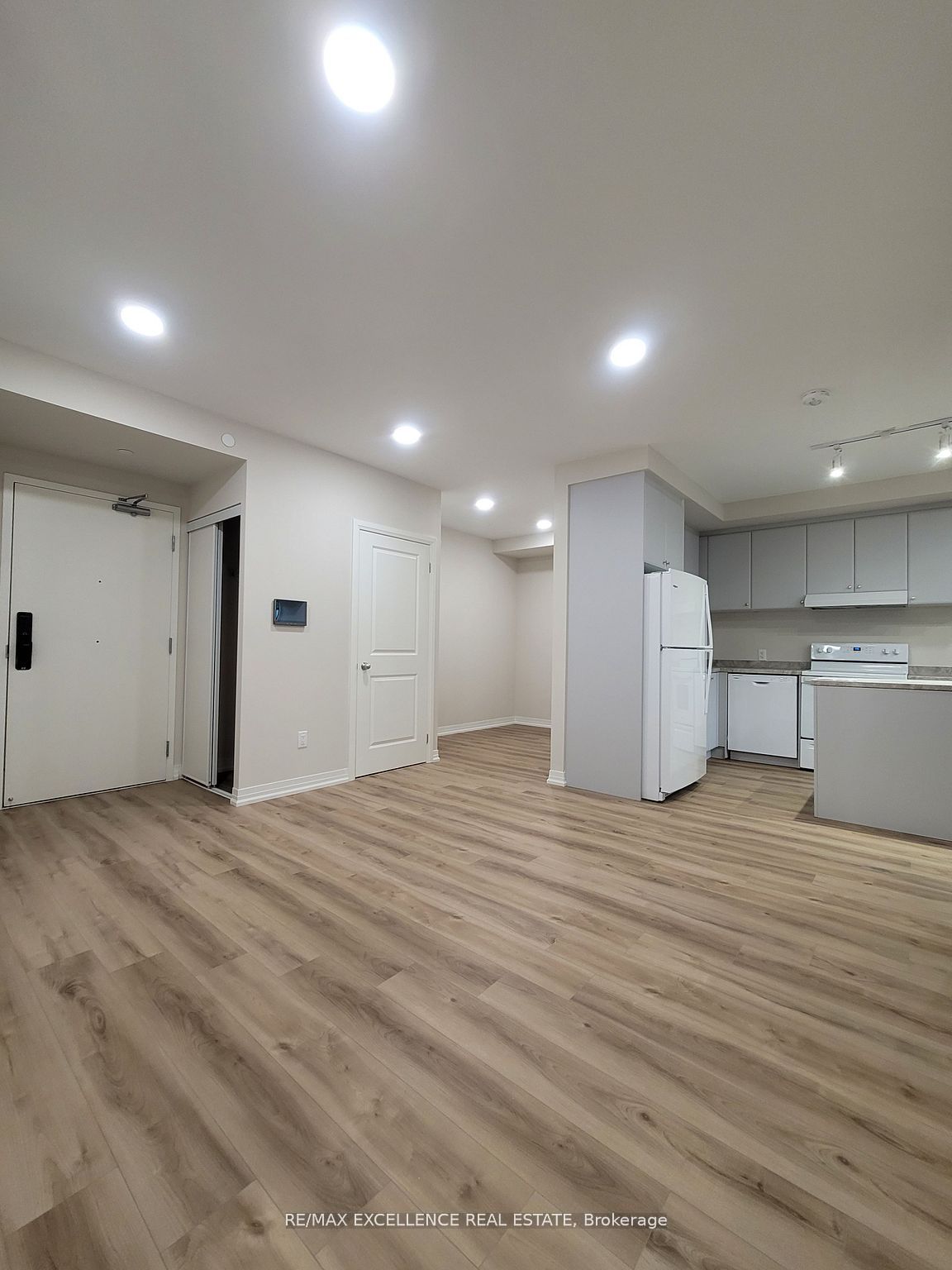 50 Herrick Avenue 235, St. Catharines, ON L2P 2T9 photo 3