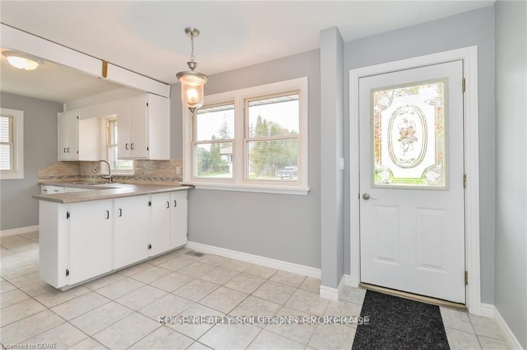 130 Forfar Street E, Centre Wellington, ON N1M 1B2 photo 5