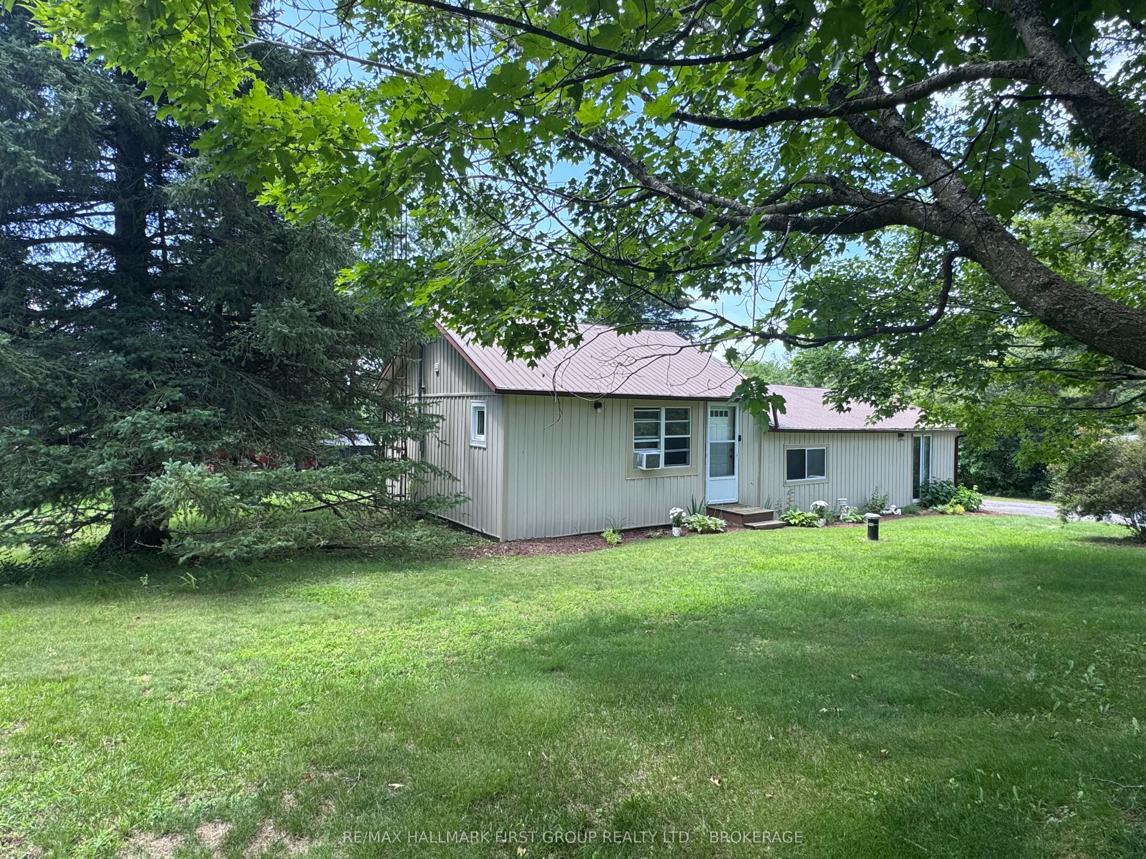 1283 Asselstine Road, Frontenac, ON K0H 2L0