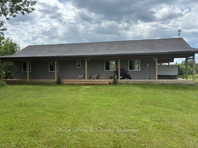 382162 E Concession 17 Road E, Georgian Bluffs, ON N0H 2T0 photo 3