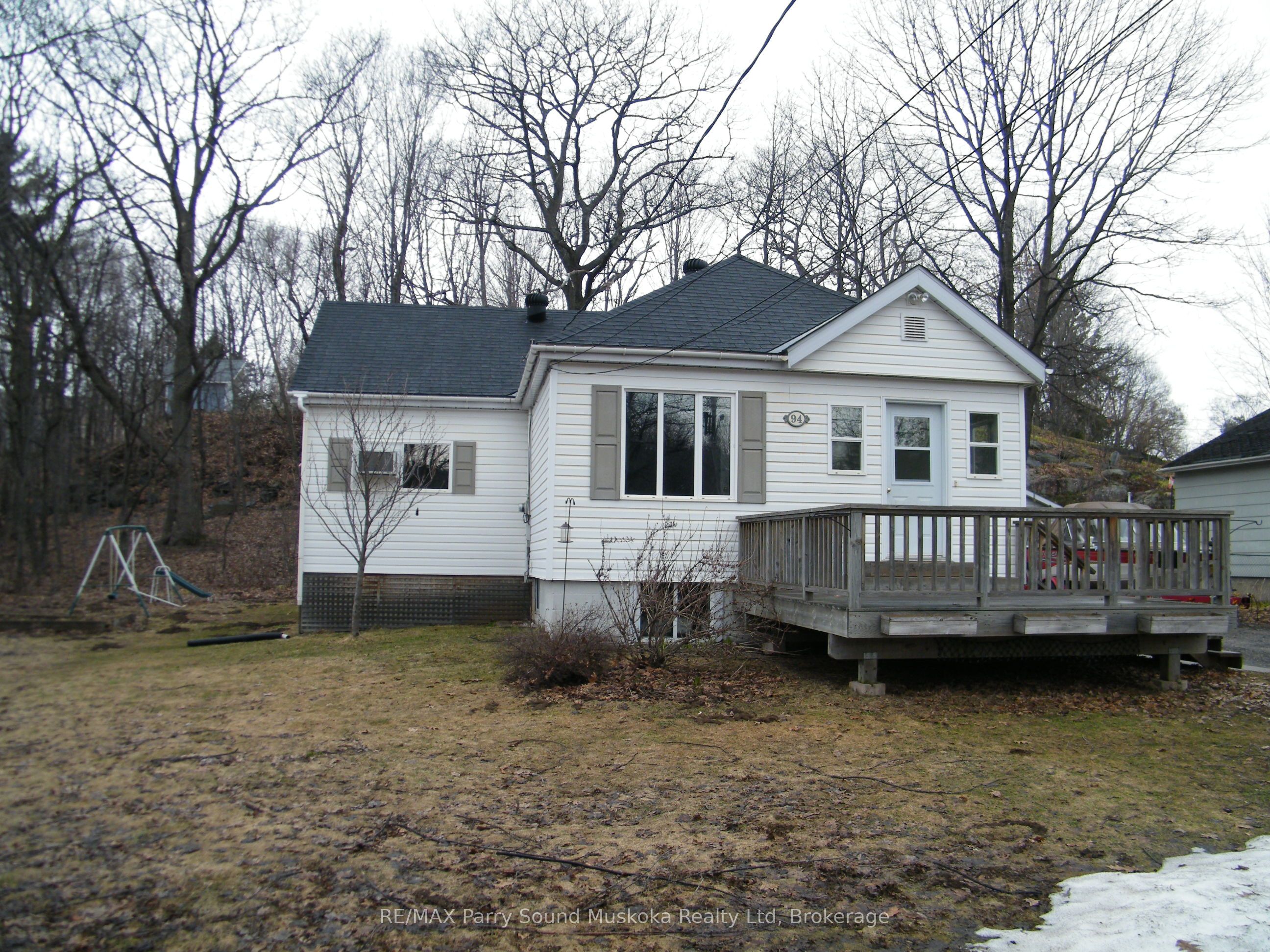 94 William Street, Parry Sound, ON P2A 1V4 photo 3