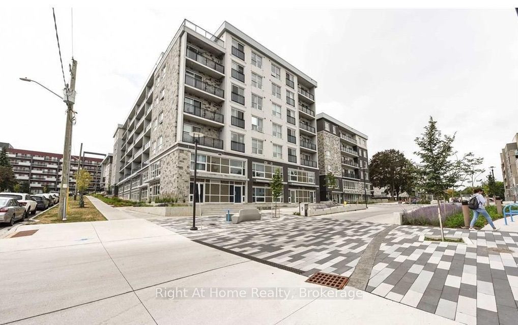 275 LARCH Street B311, Waterloo, ON N2L 0J2
