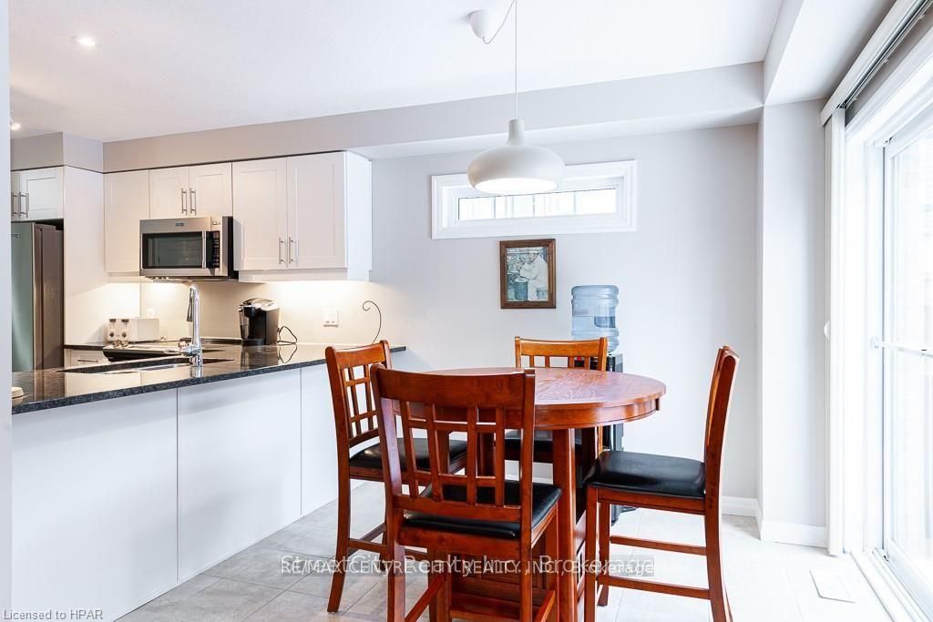 55 HARRISON Street 32, Stratford, ON N5A 0C9 photo 3