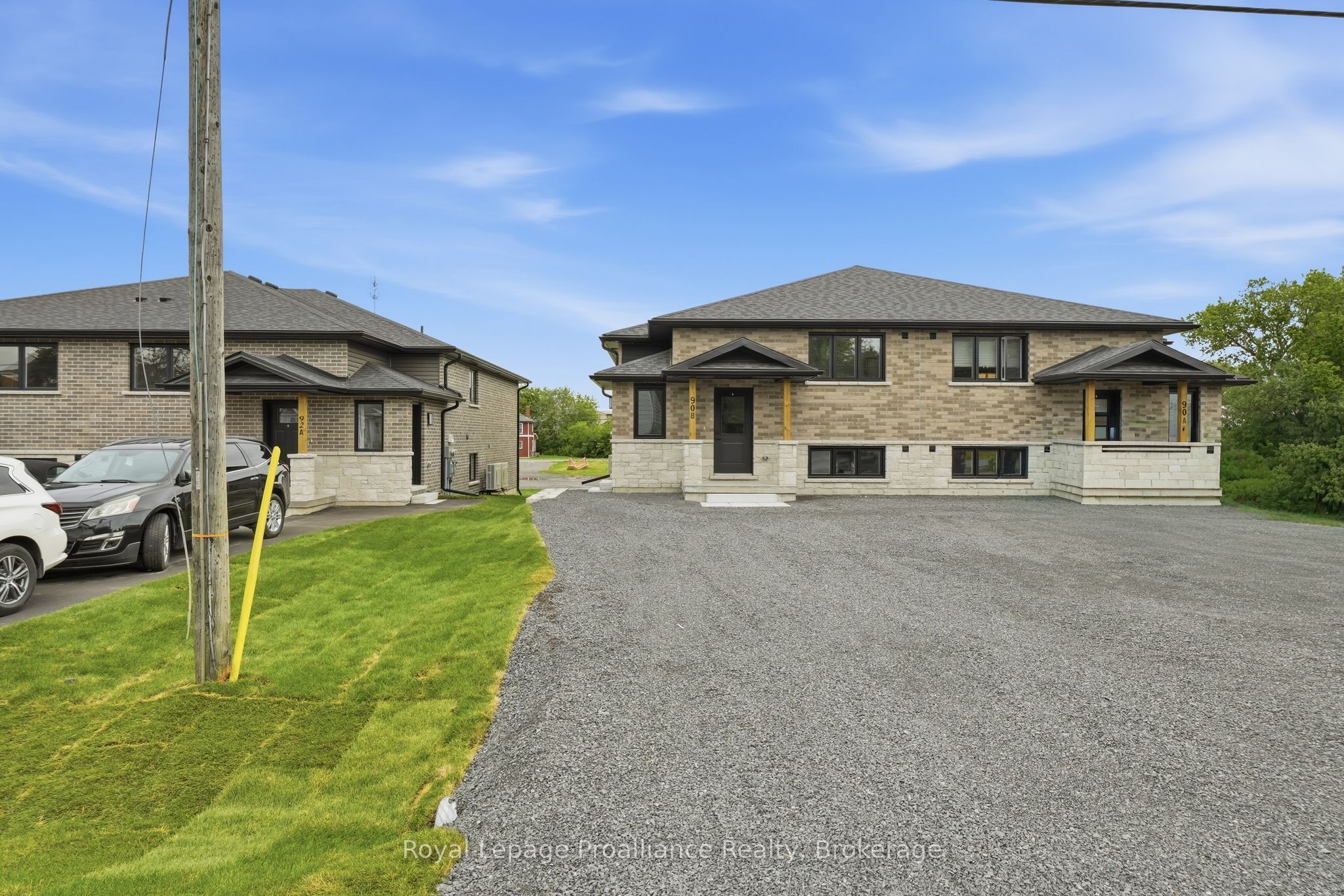90B Lywood Street Lower, Belleville, ON K0K 1K0 photo 3