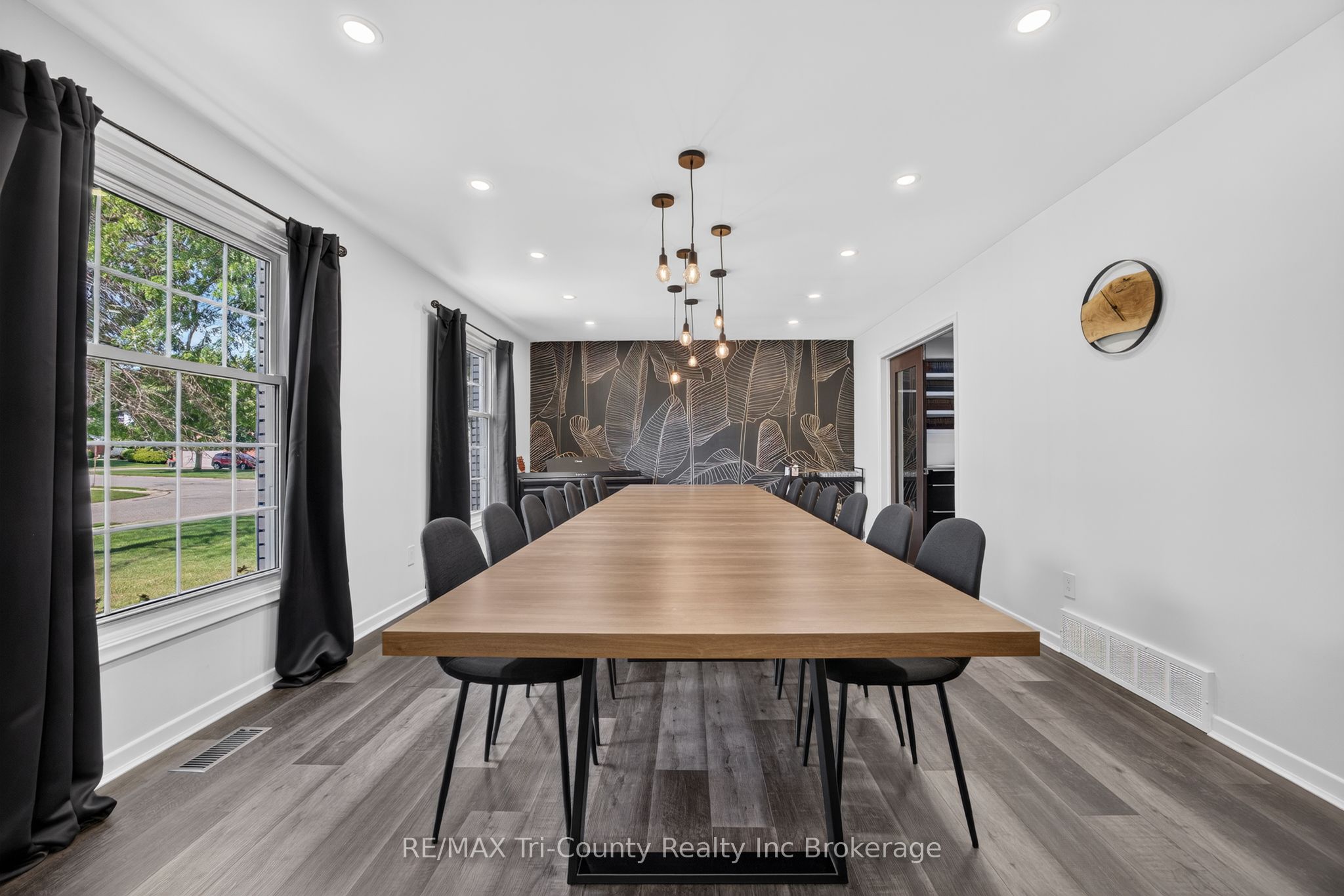 25 Demeyere Avenue, Tillsonburg, ON N4G 4Y2 photo 5