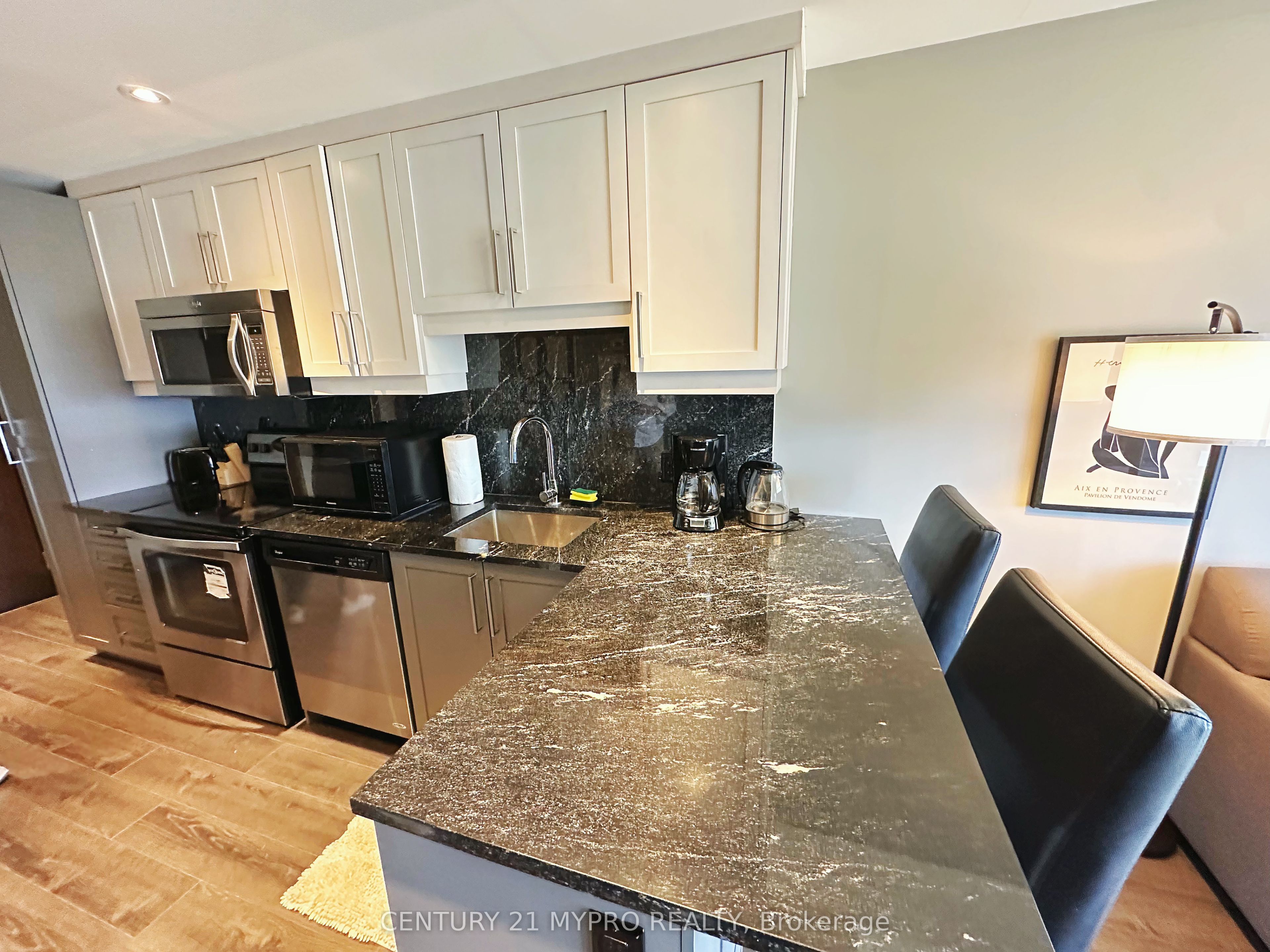 330 Phillip Street S1204, Waterloo, ON N2L 3W9 photo 5