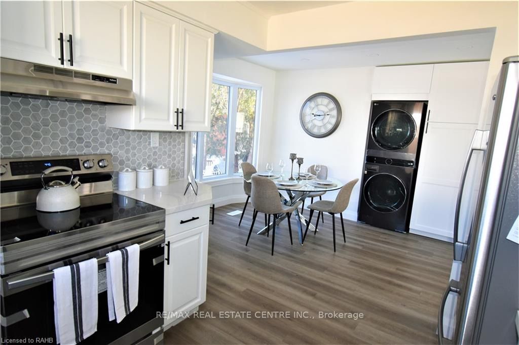 346 Brompton Avenue MAIN, Woodstock, ON N4S 7J9 photo 2