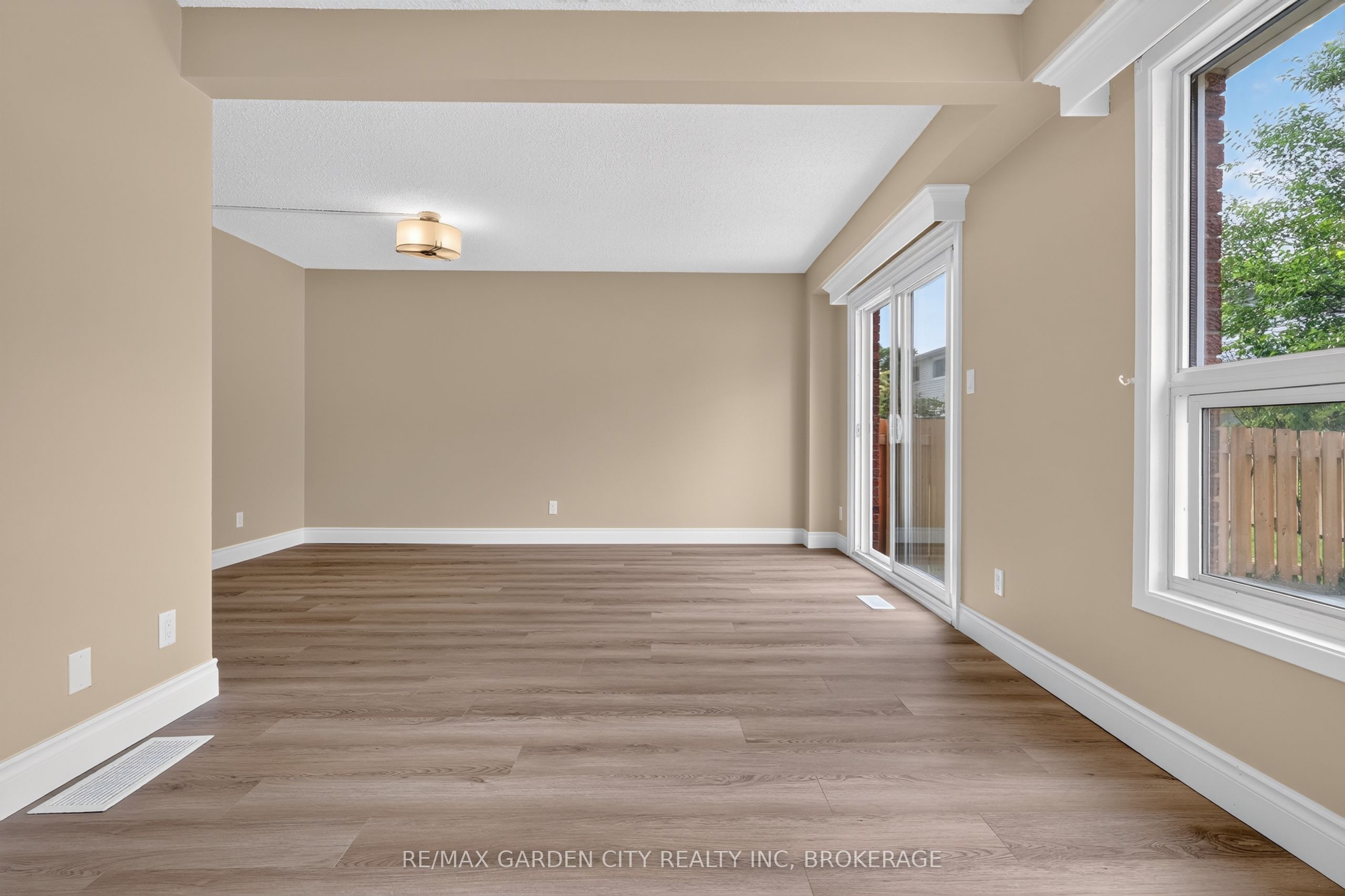 286 Cushman Road 77, St. Catharines, ON L2M 6Z2 photo 3