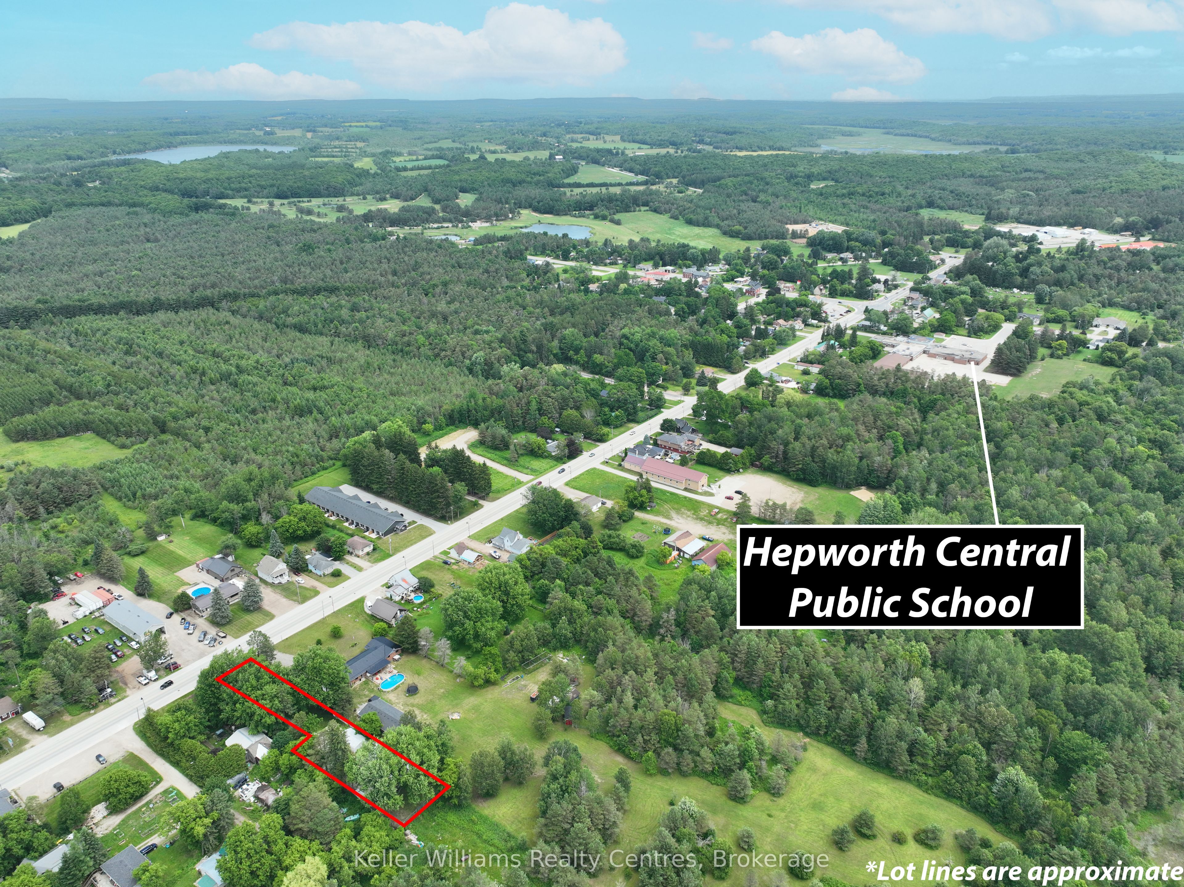 243 Queen Street W, South Bruce Peninsula, ON N0H 1P0 photo 2