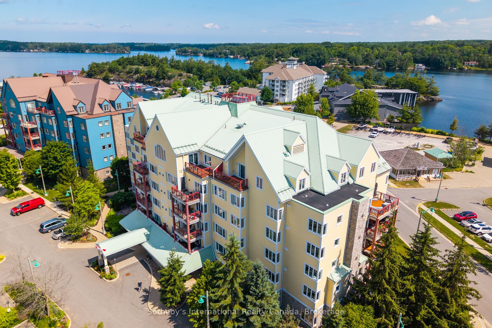 110 Steamship Bay Road 102, Gravenhurst, ON P1P 1Z9 photo 2
