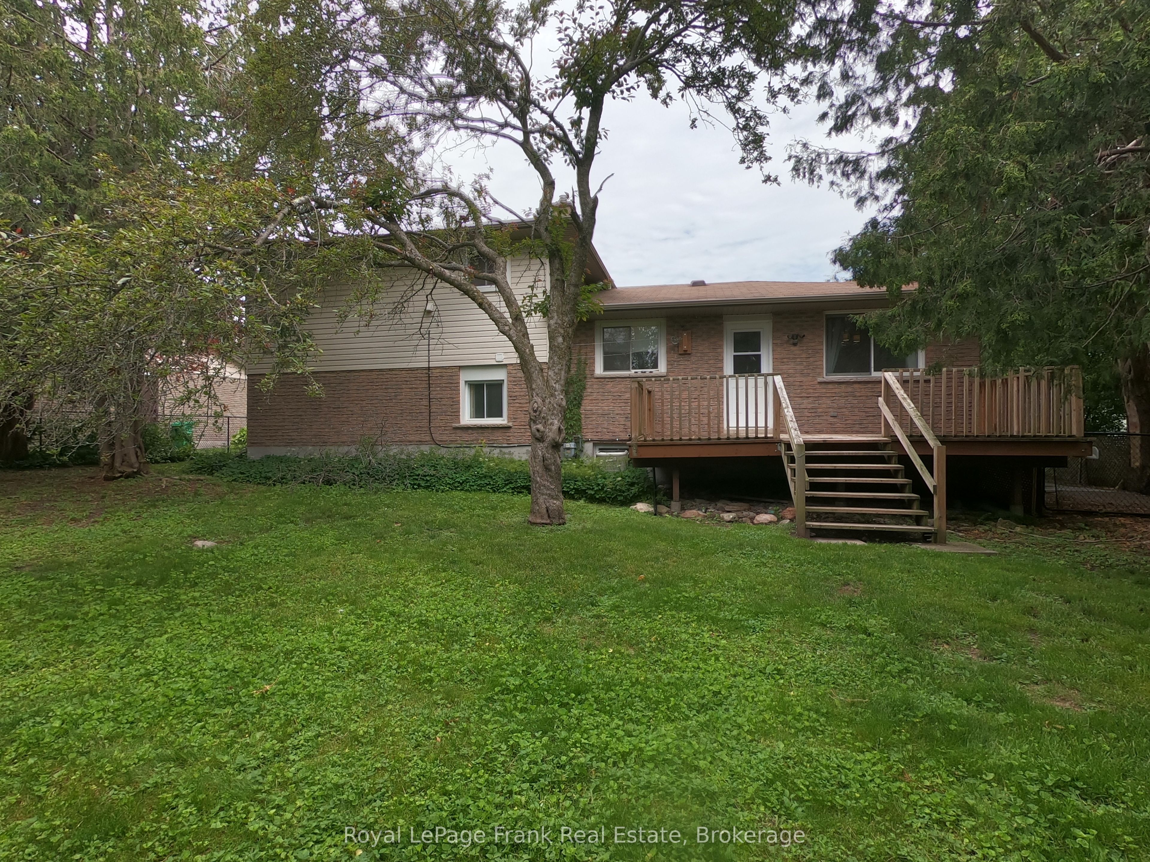 1167 Weller Street Main Floor, Peterborough, ON K9J 7M9 photo 4