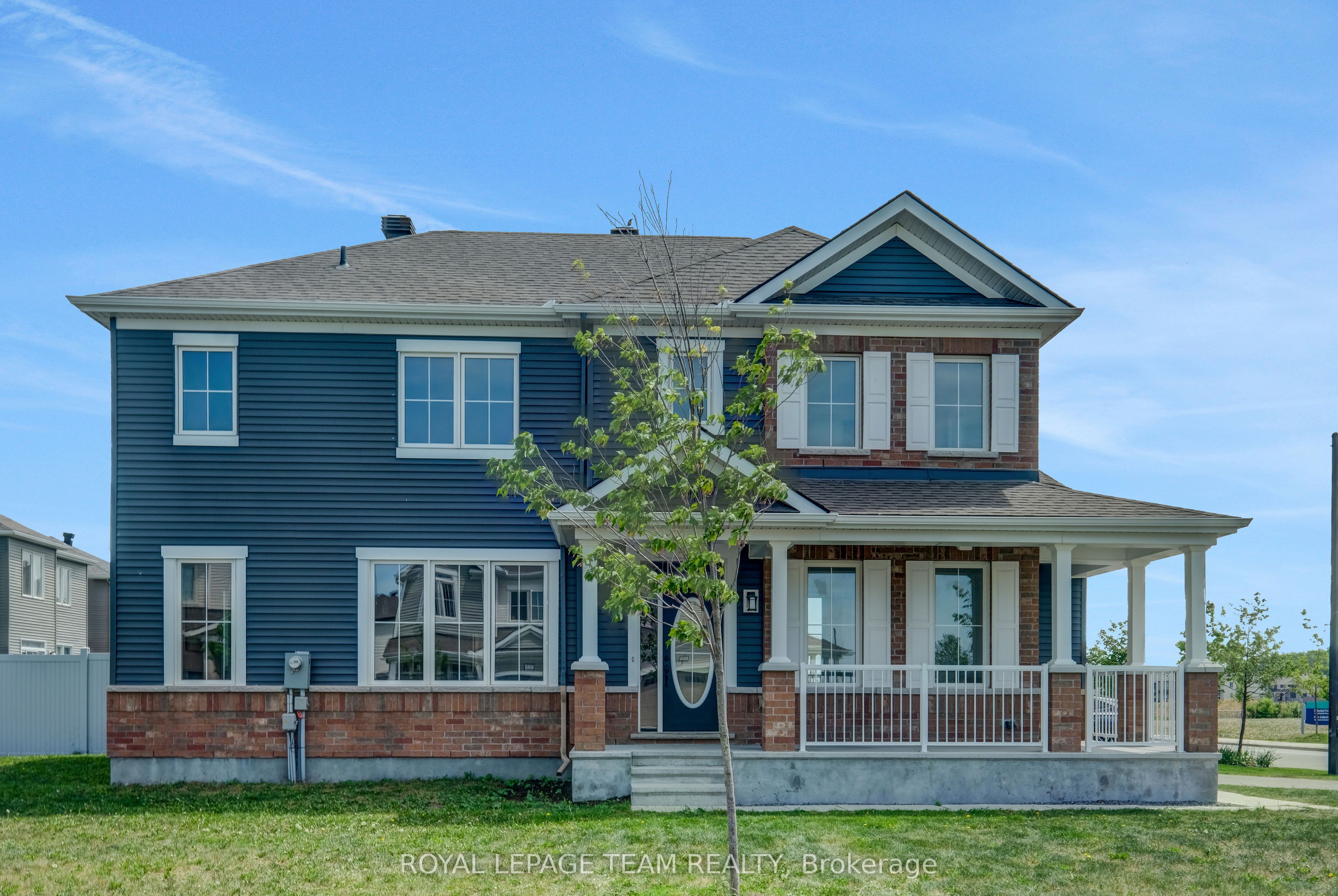 133 Celestial Grove, Barrhaven, ON K2J 6S8