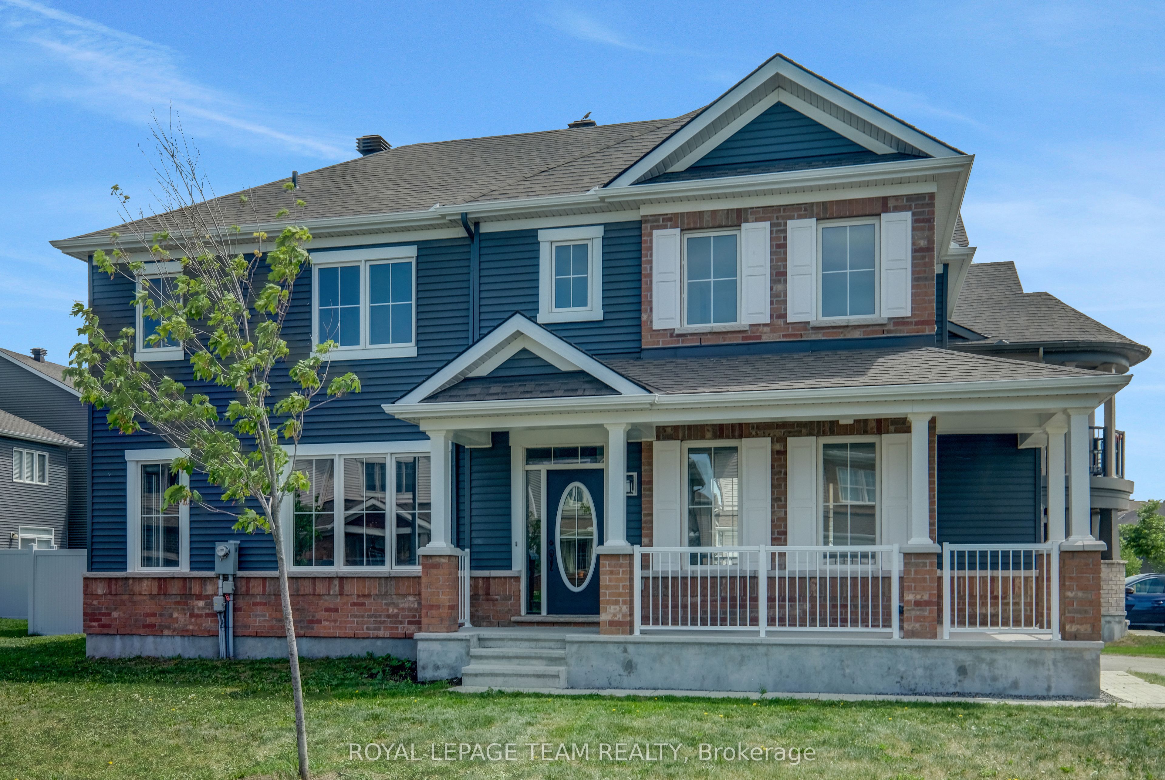 133 Celestial Grove, Barrhaven, ON K2J 6S8 photo 2