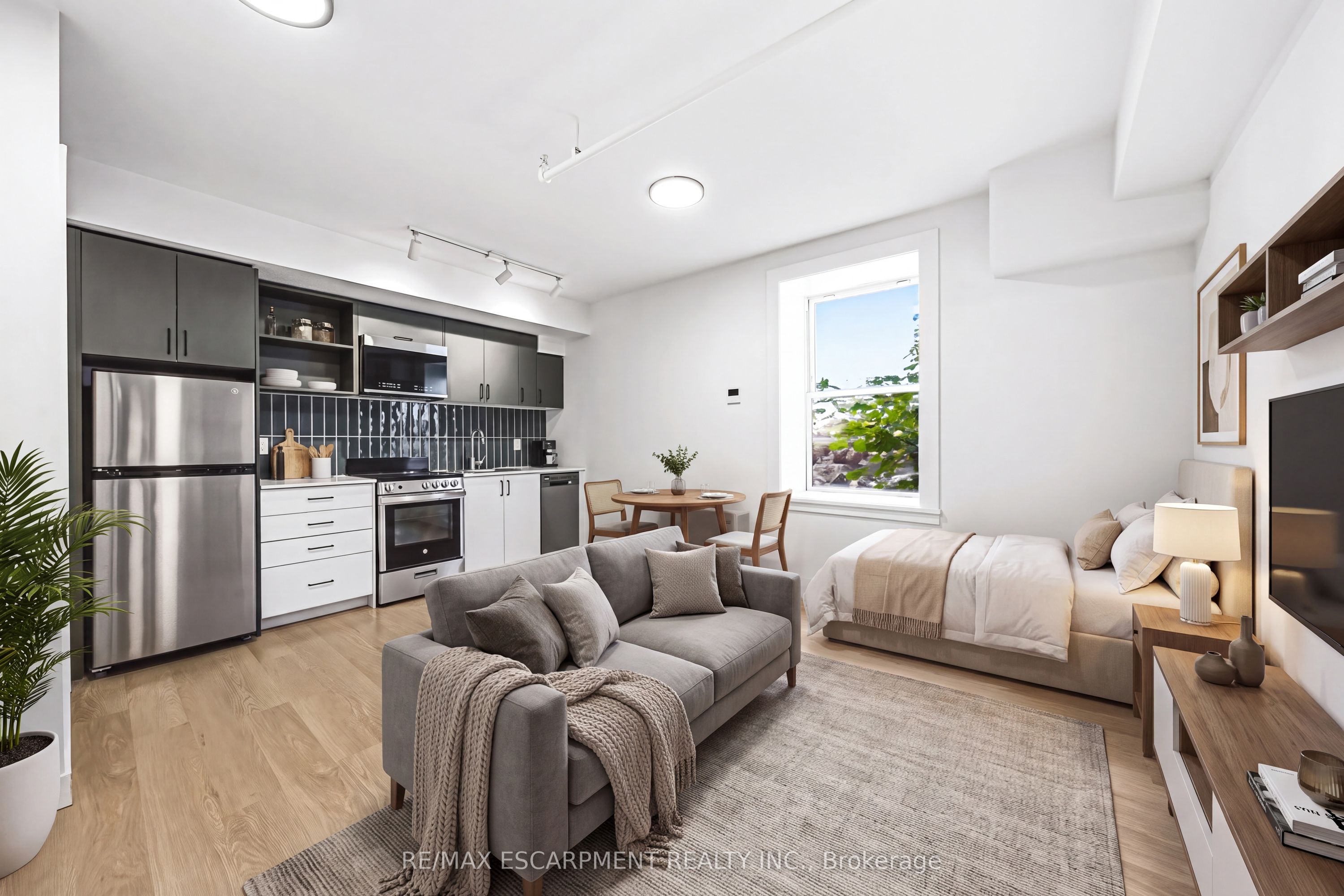 325 James Street S 104, Hamilton, ON L8P 3B7