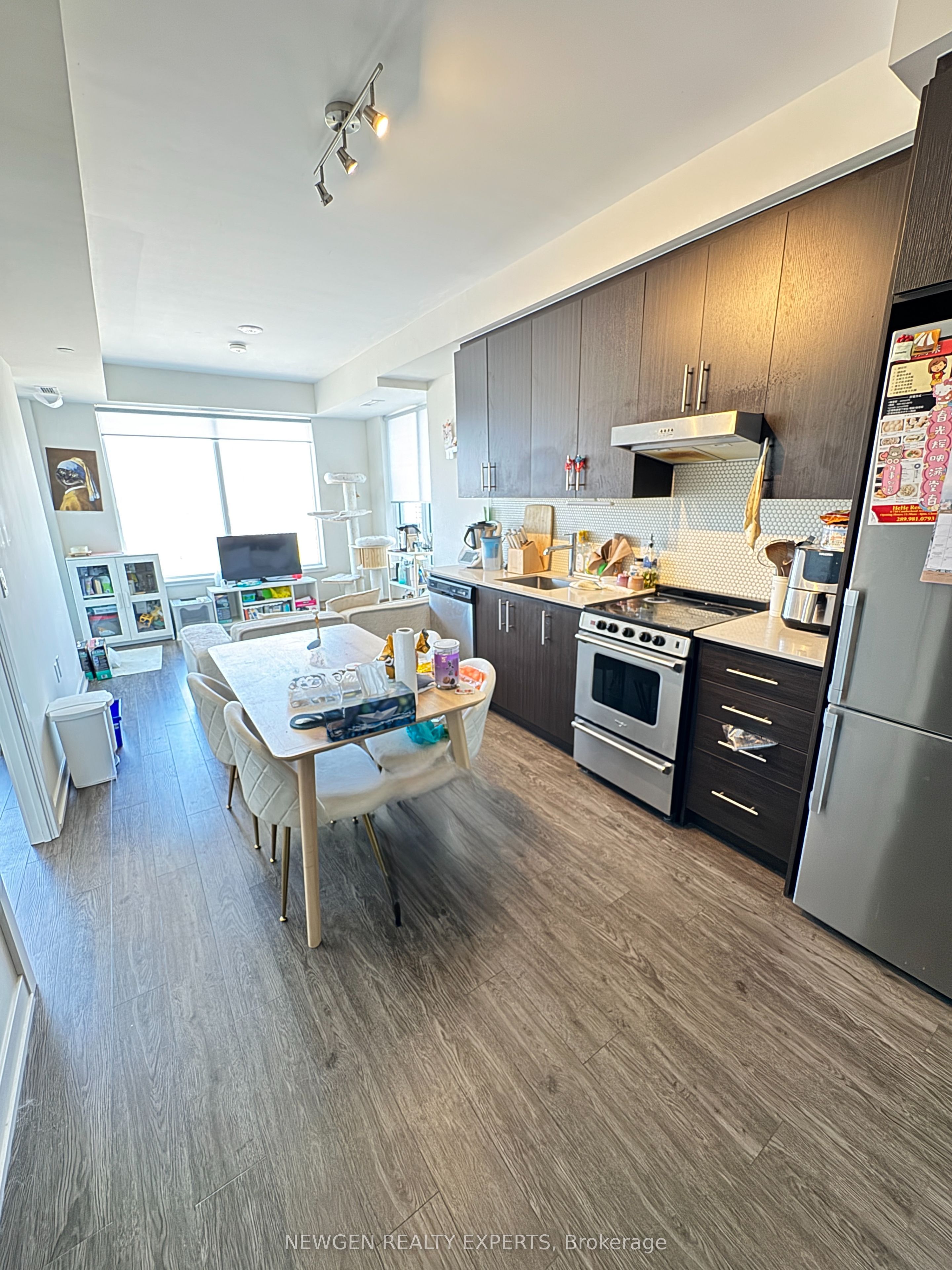 212 King William Street 1220, Hamilton, ON L8R 0A7 photo 5