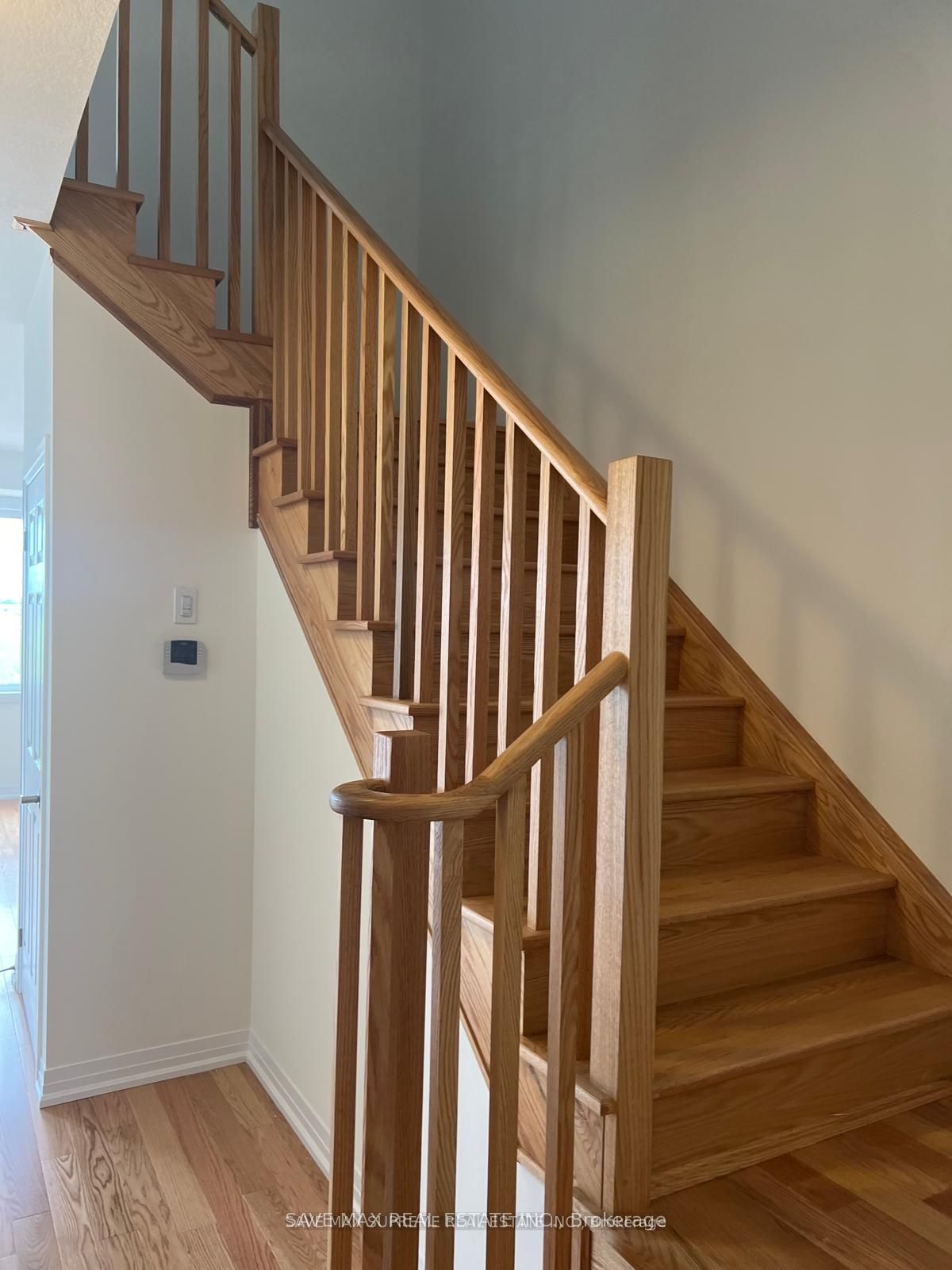 96 Selection Heights, Thorold, ON L2V 0B7 photo 3