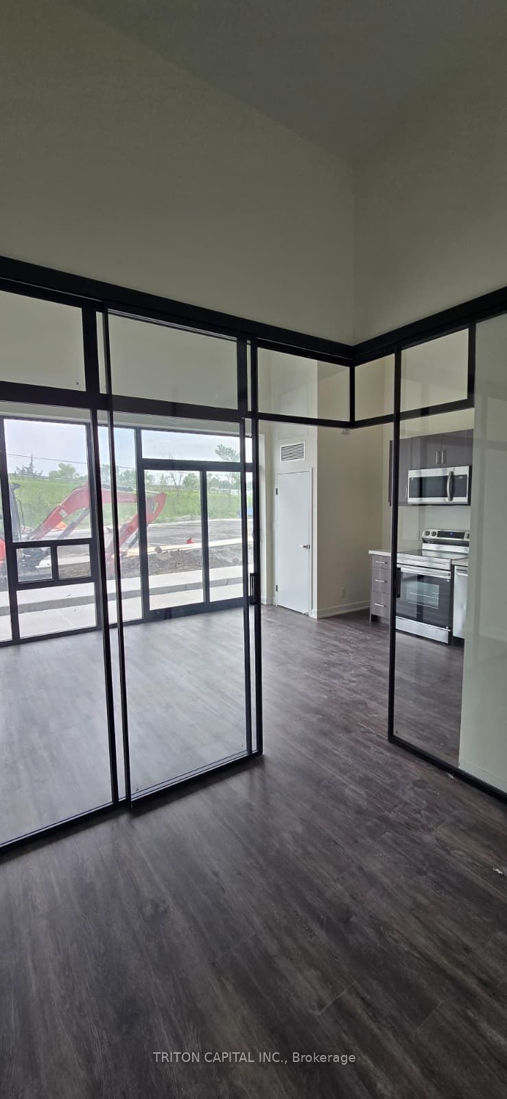 350 Prince Charles Drive S 130, Welland, ON L3C 7B3 photo 5