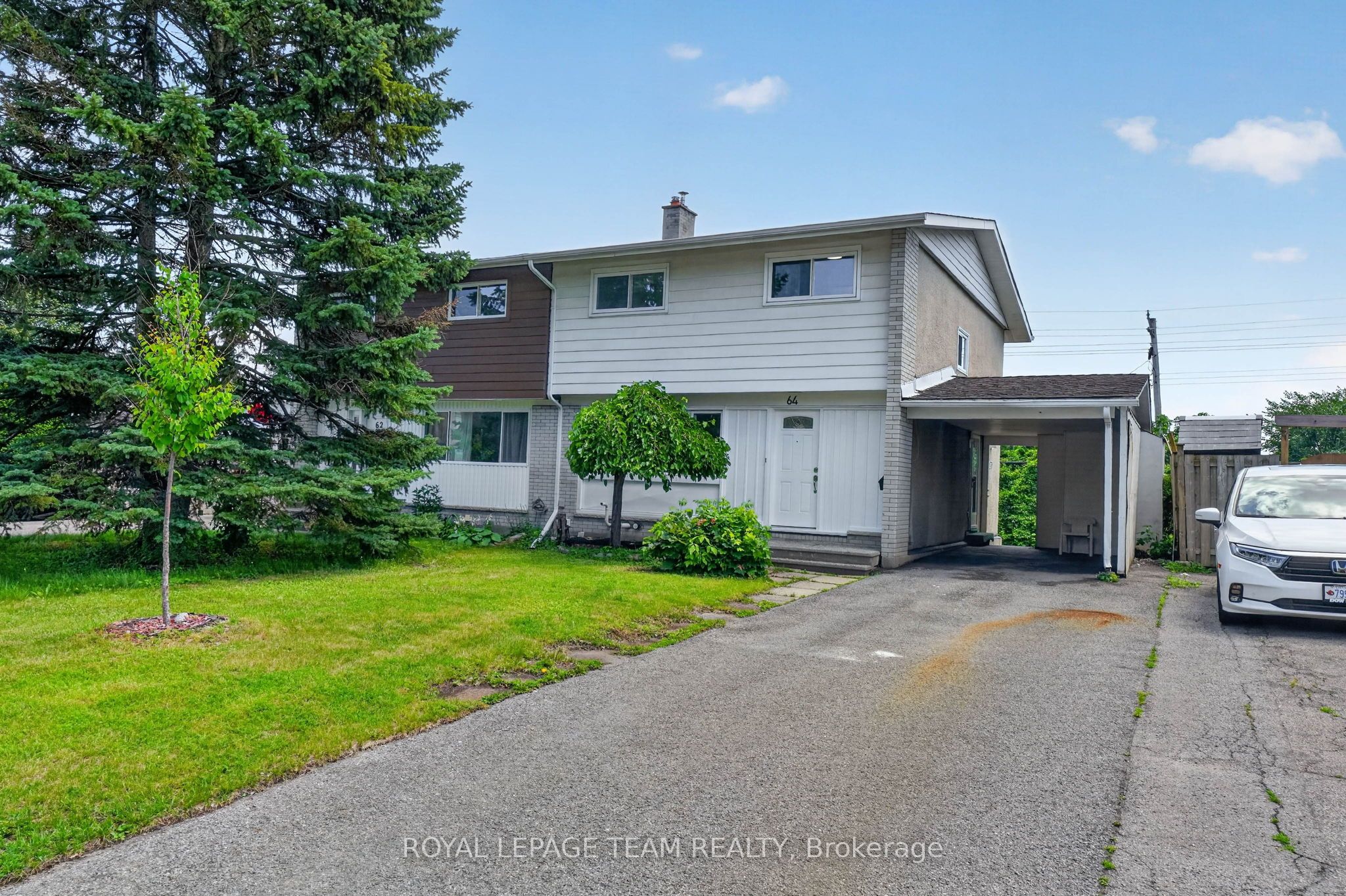 64 Mulvagh Avenue, Cityview - Parkwoods Hills - Rideau Shore, ON K2E 6M6 photo 2