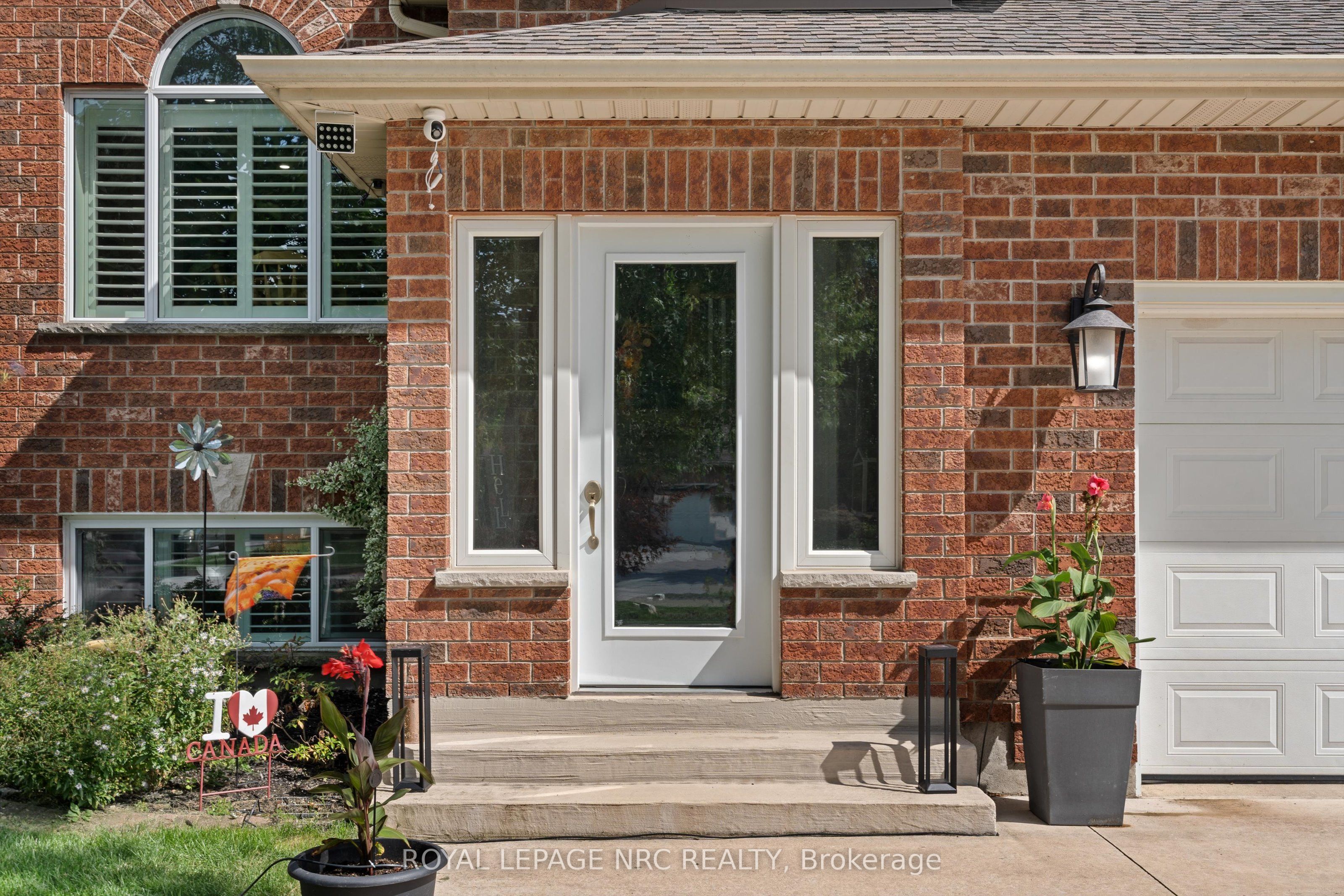 52 Thorold Avenue, Thorold, ON L0S 1K0 photo 2