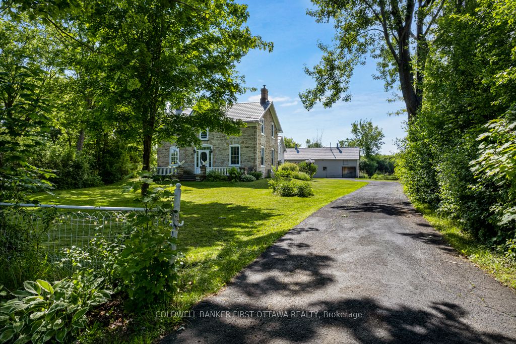 28 South Street, Drummond/North Elmsley, ON K7H 2G1 photo 3