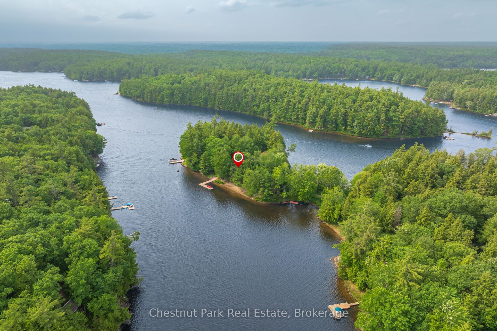 1071 STRACHAN POINT Road, Muskoka Lakes, ON P0C 1A0 photo 4