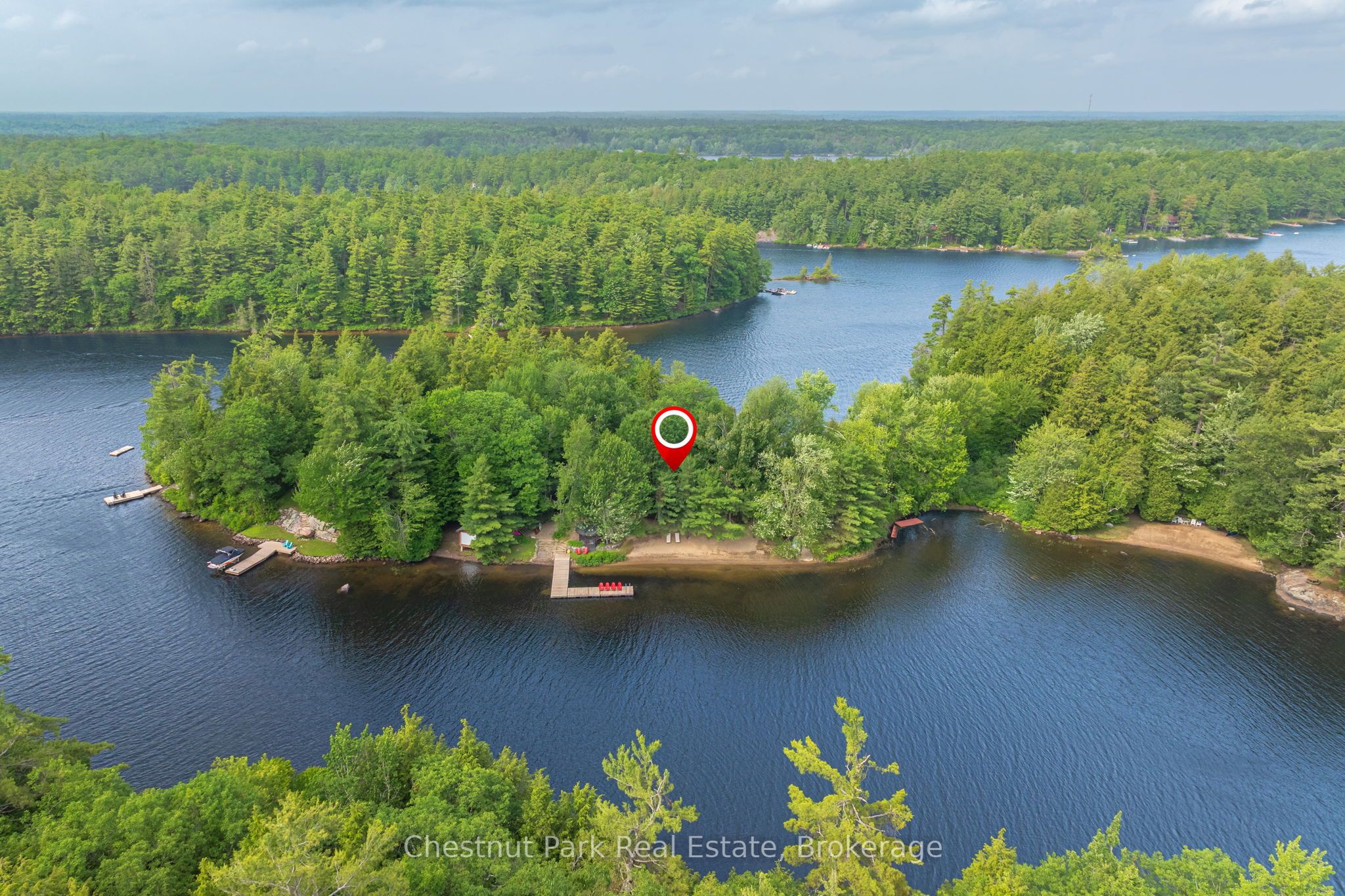 1071 STRACHAN POINT Road, Muskoka Lakes, ON P0C 1A0 photo 5