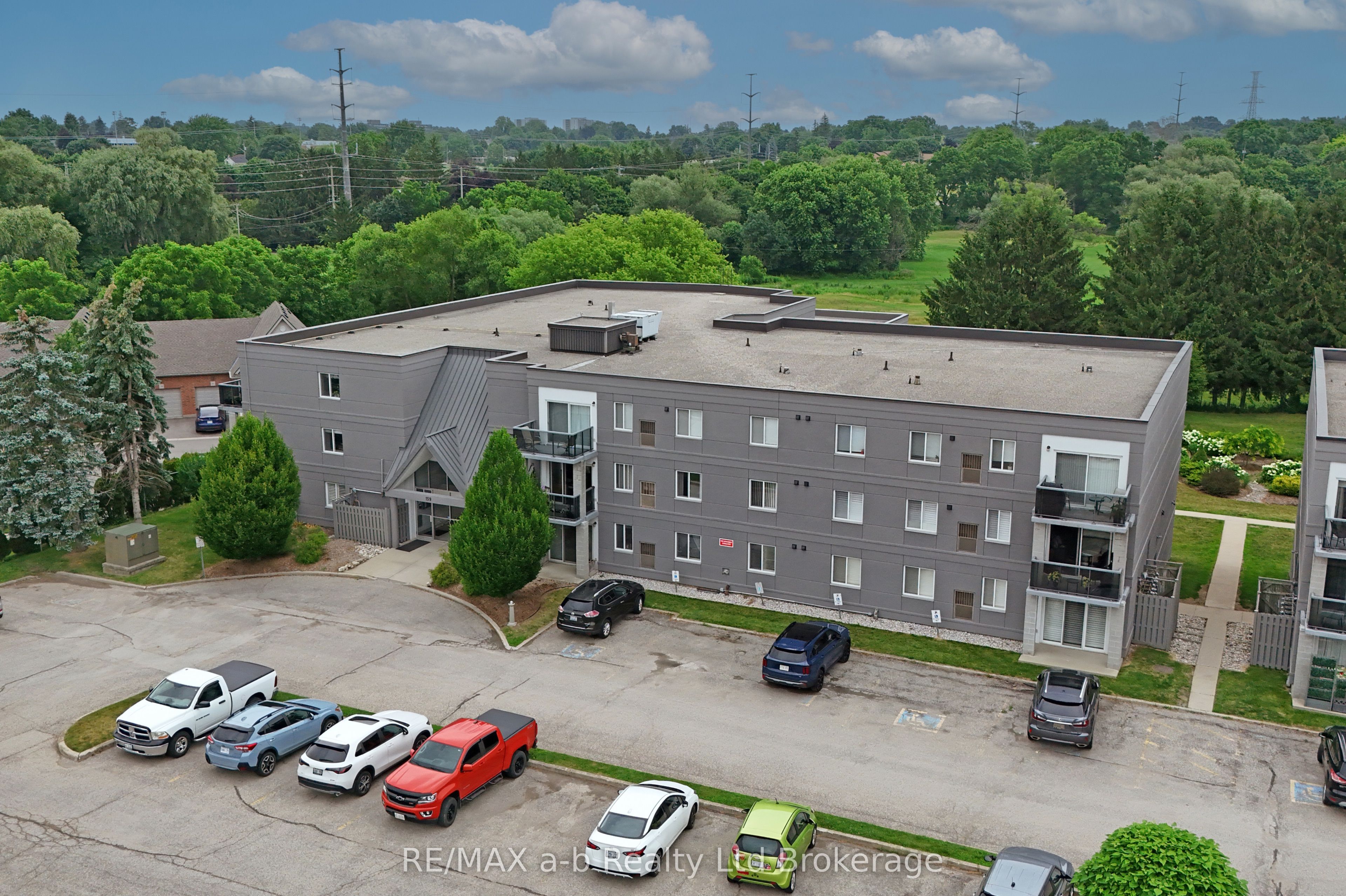 159 Ferguson Drive 303, Woodstock, ON N4V 1A9 photo 2
