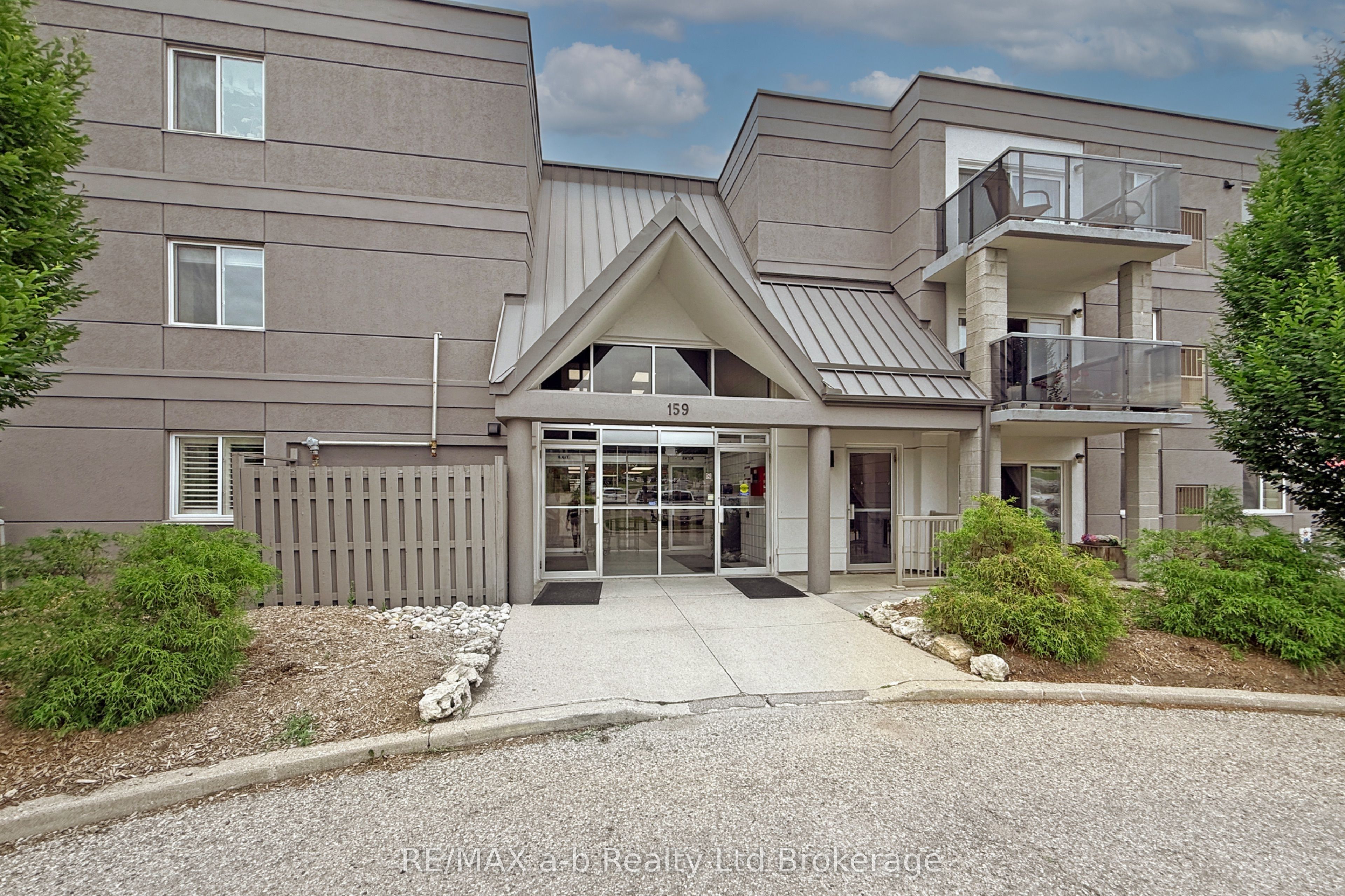 159 Ferguson Drive 303, Woodstock, ON N4V 1A9 photo 4
