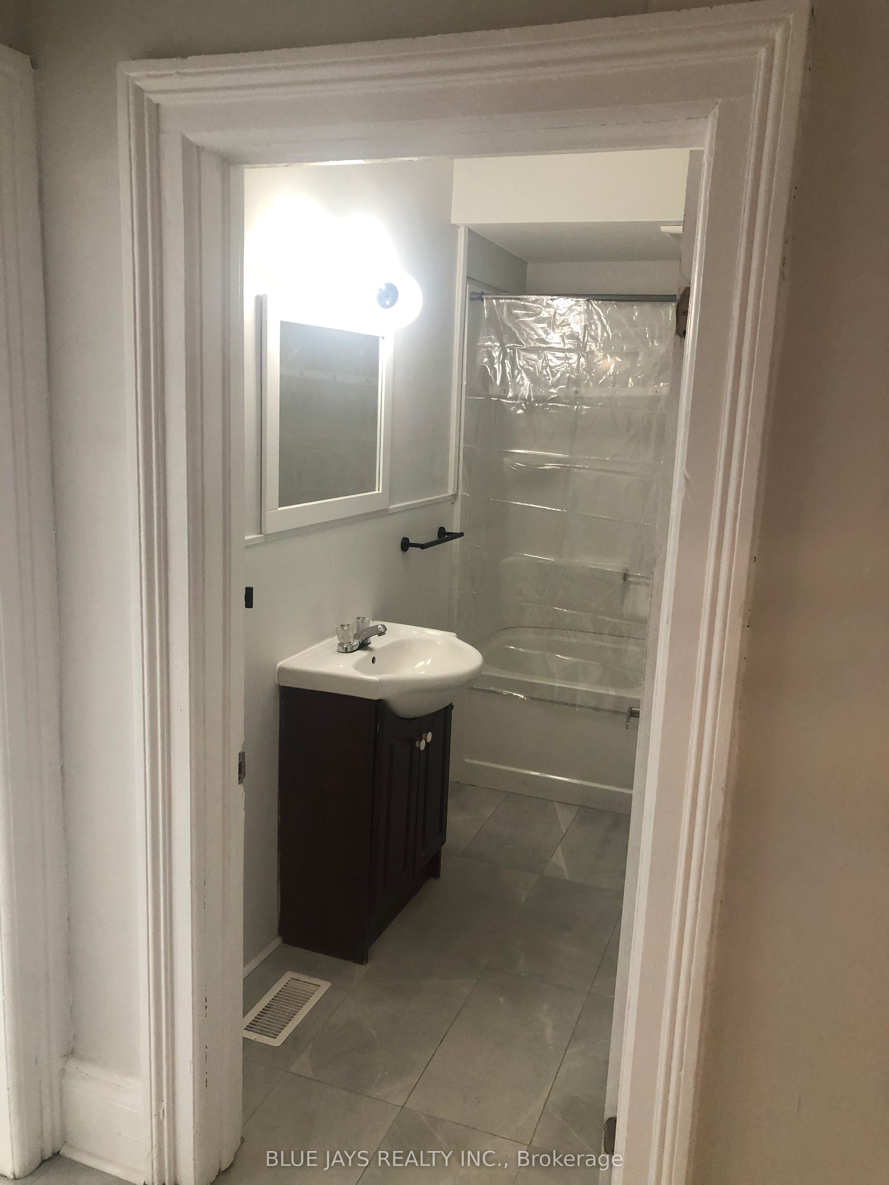 60 Main Street E APT 1, Southgate, ON N0C 1B0 photo 5