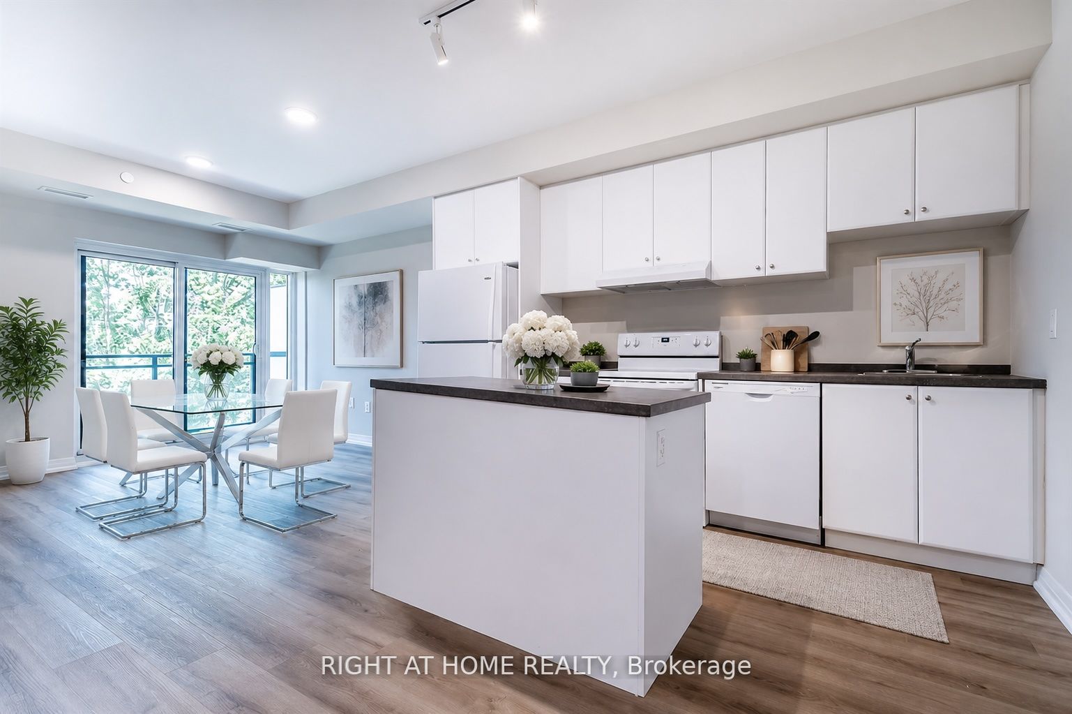 50 Herrick Avenue 336, St. Catharines, ON L2P 0G3