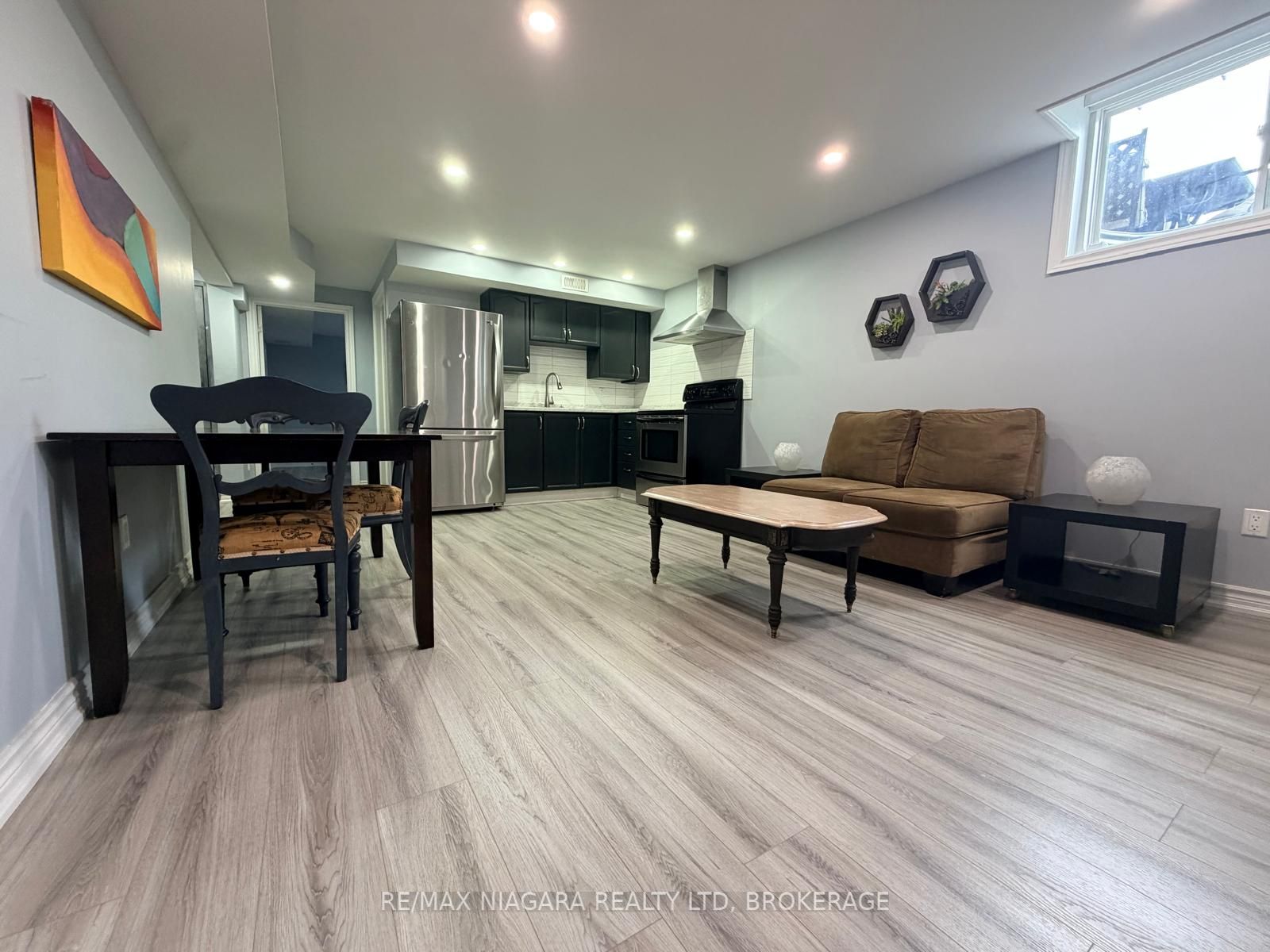 5622 Osprey Avenue Lower, Niagara Falls, ON L2H 0G2 photo 2