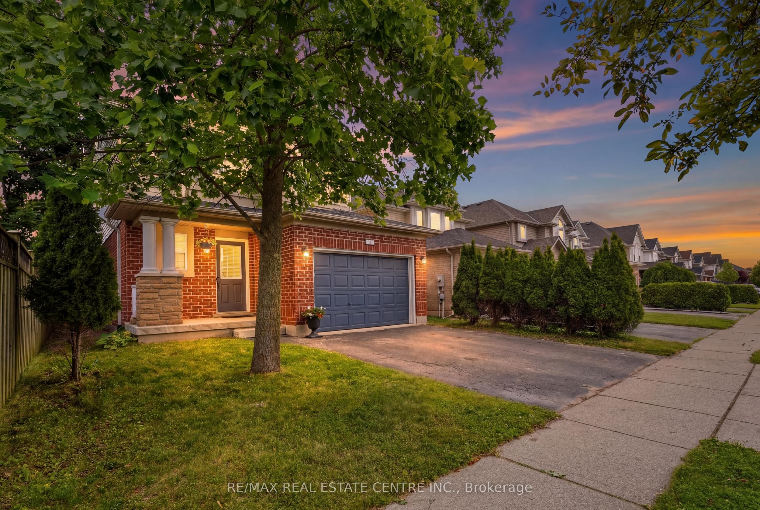128 Houghton Street, Cambridge, ON N3C 4L3 photo 2
