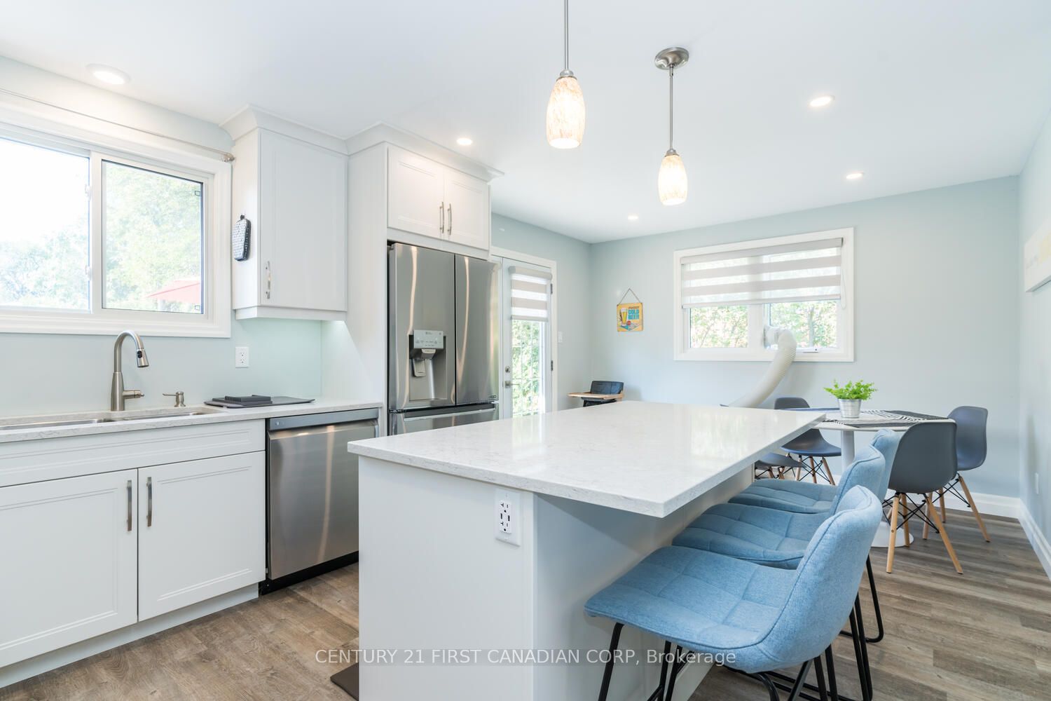 7583 Biddulph Street, Lambton Shores, ON N0M 2L0 photo 5