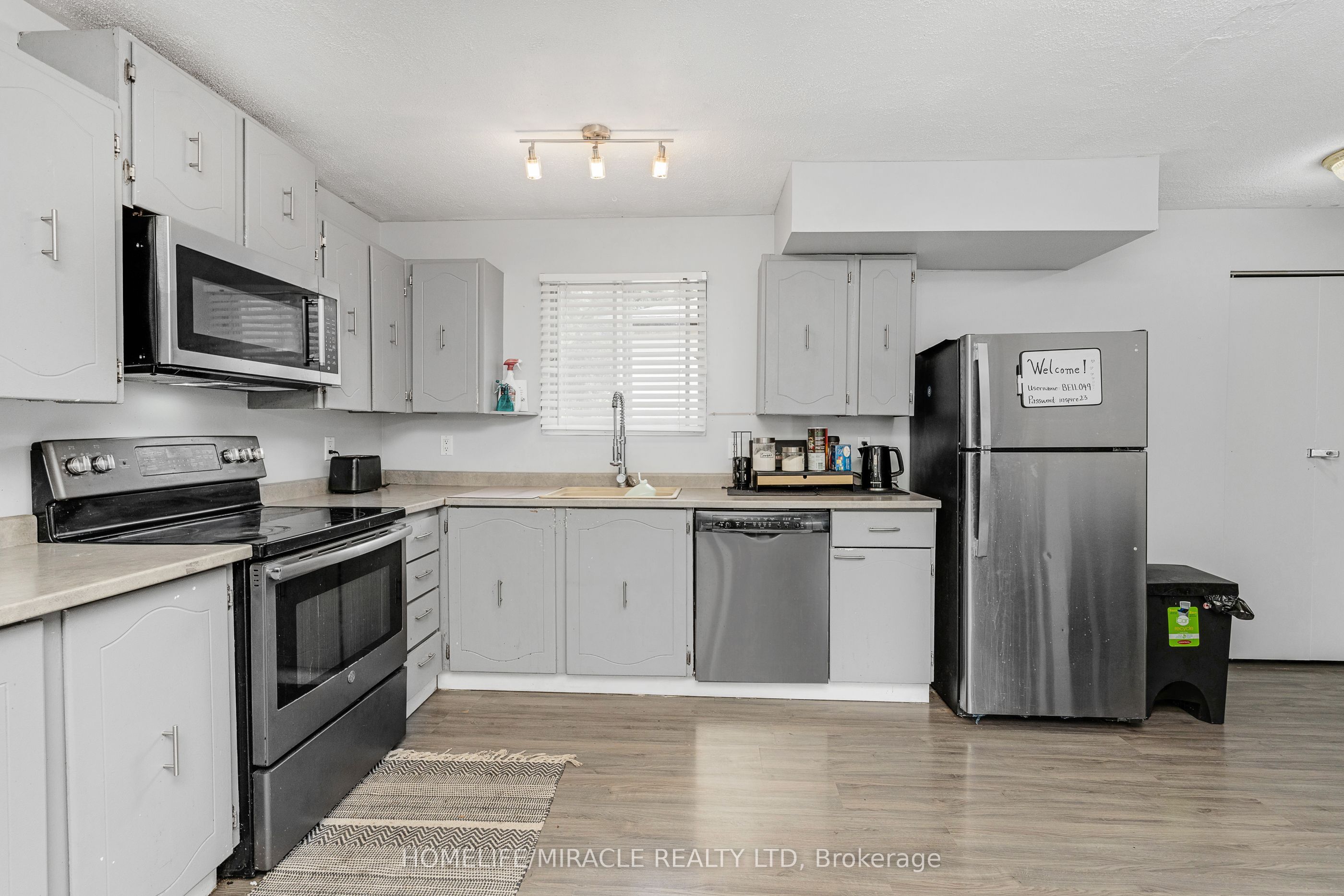 1180 Heathfield Court, Windsor, ON N8S 4N9 photo 4