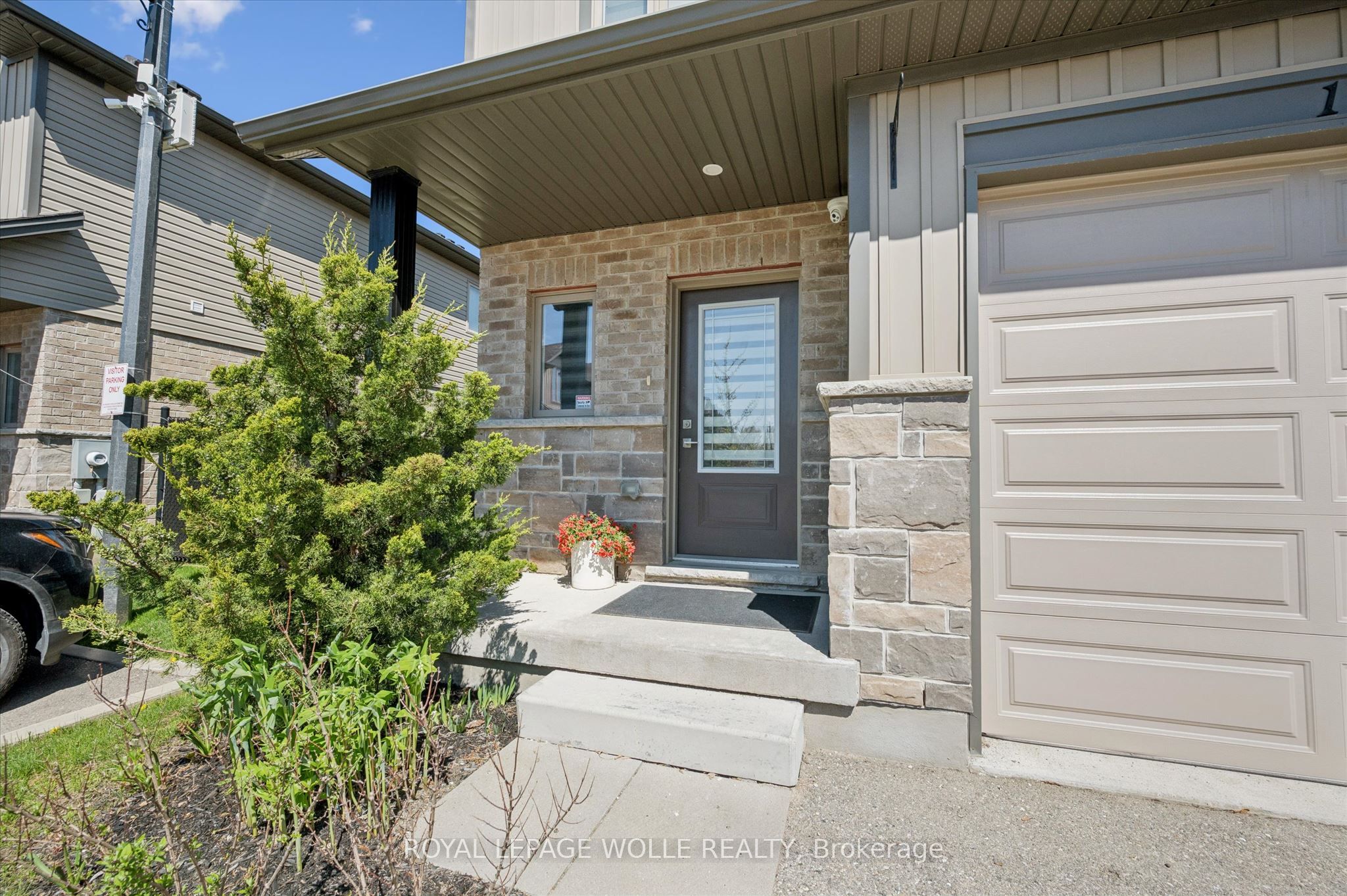 1023 Devonshire Avenue 15, Woodstock, ON N4S 5S1 photo 5