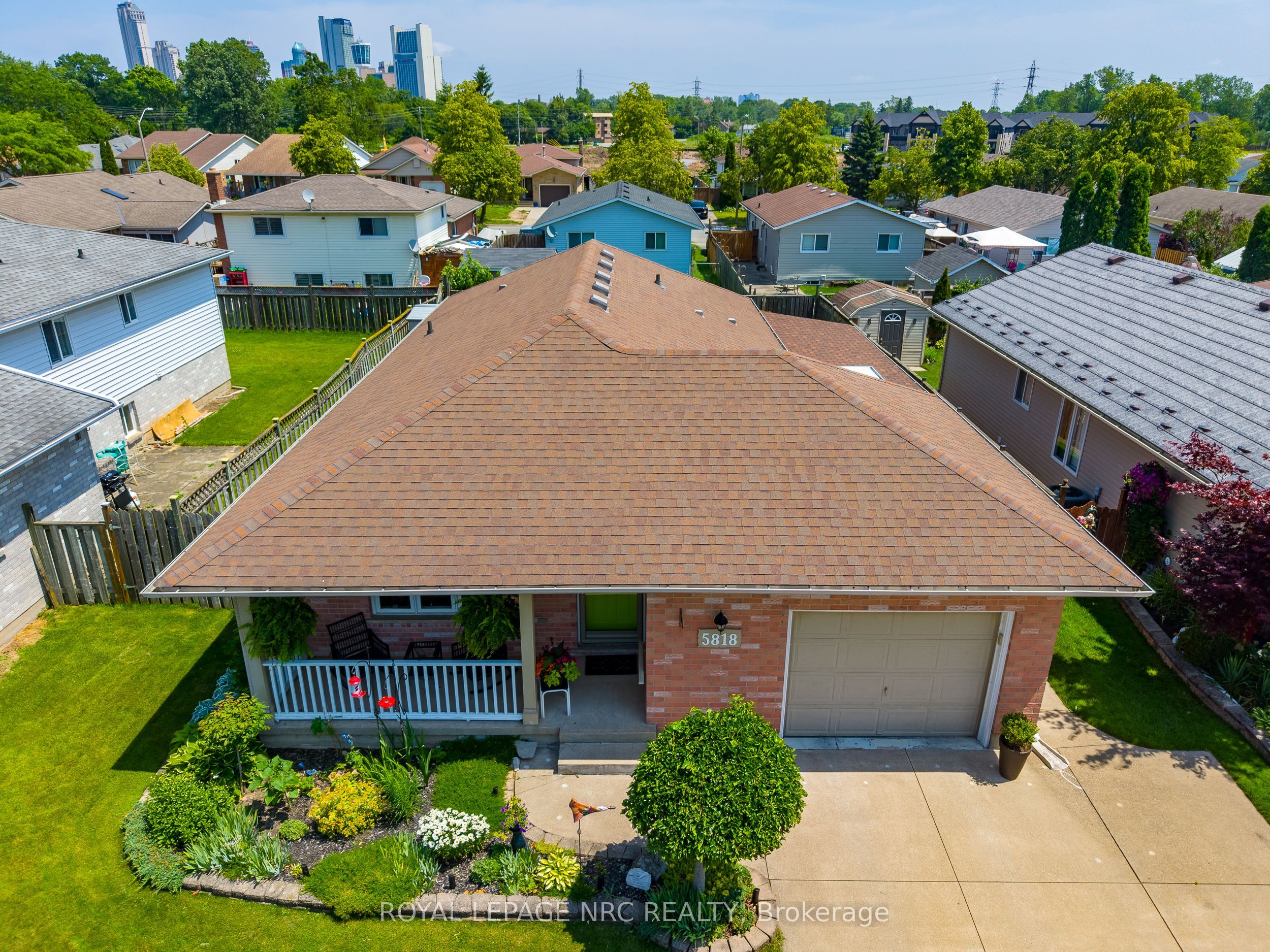 5818 ASPEN Court, Niagara Falls, ON L2G 7V4 photo 2