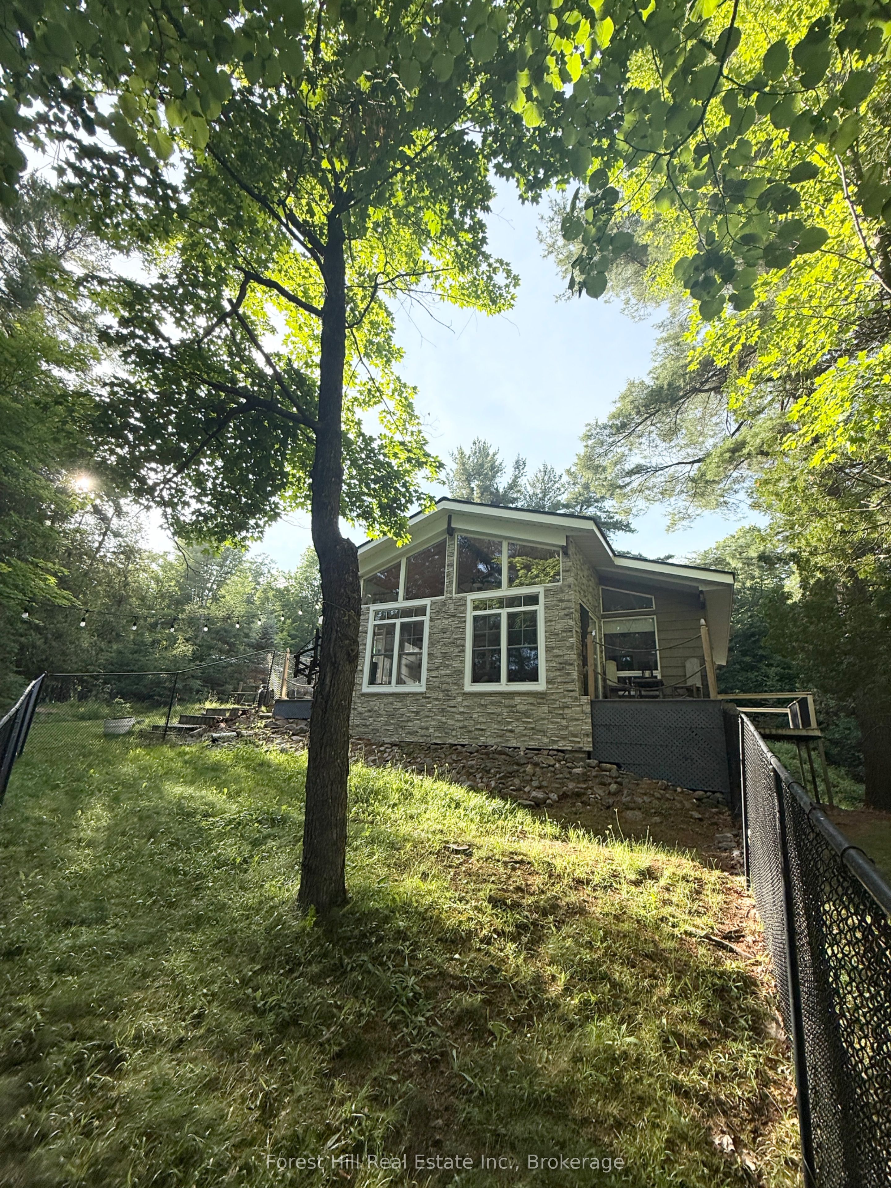 935 Limberlost Road, Parry Sound Remote Area, ON P0H 2R0 photo 5