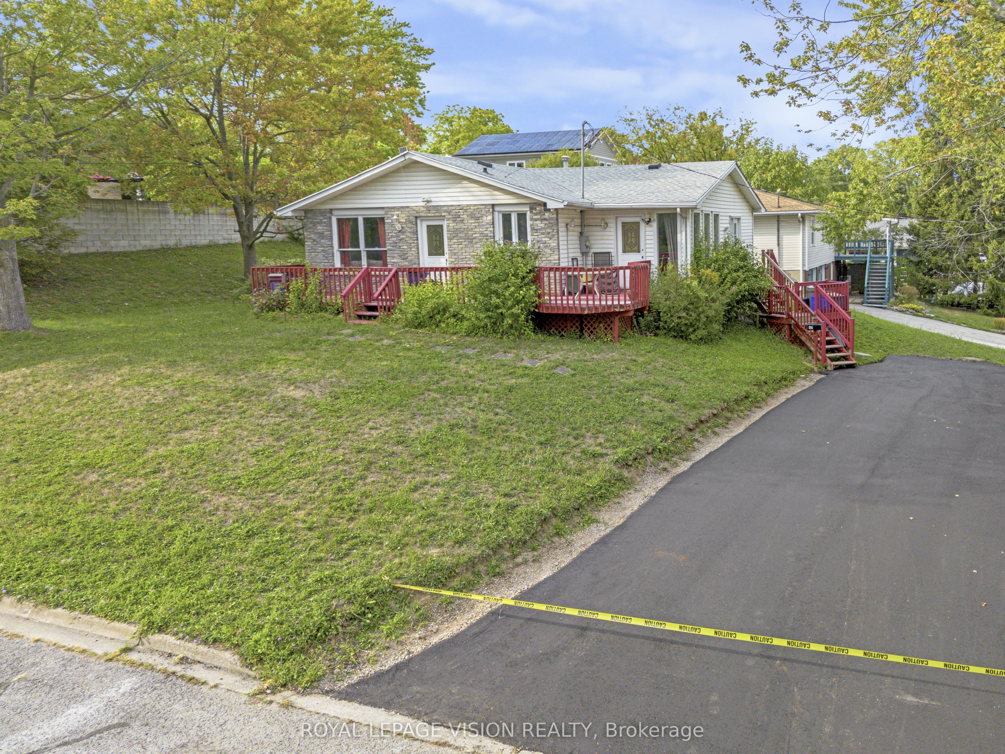 43 Lavinia Street N Unit B, Fort Erie, ON L2A 5W2 photo 2