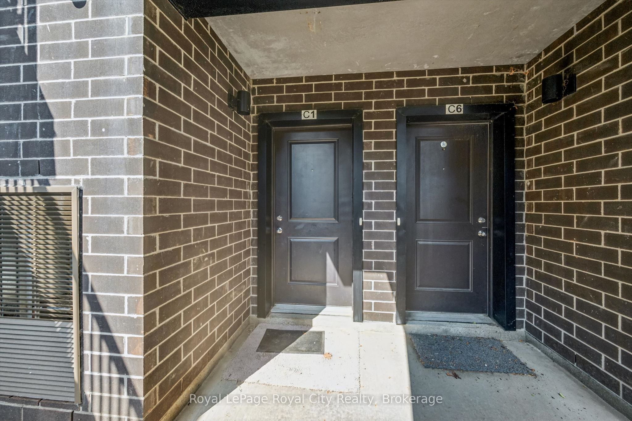 190 Century Hill Drive C1, Kitchener, ON N2E 0G9 photo 5