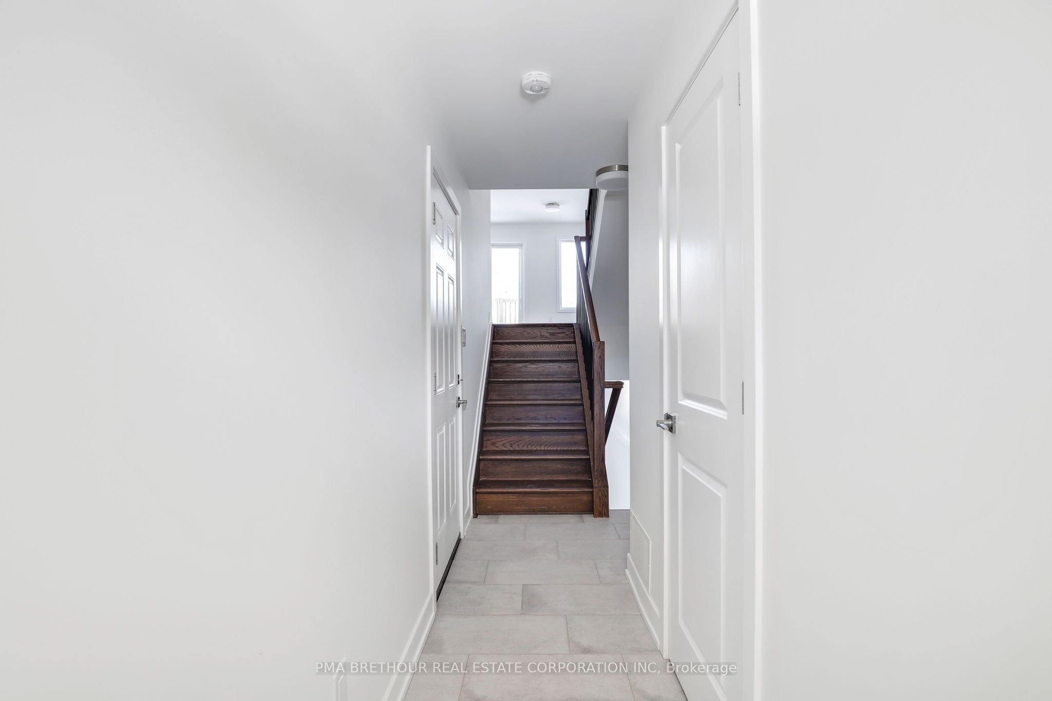 752 St. John Street, Merrickville-Wolford, ON K0G 1N0 photo 2