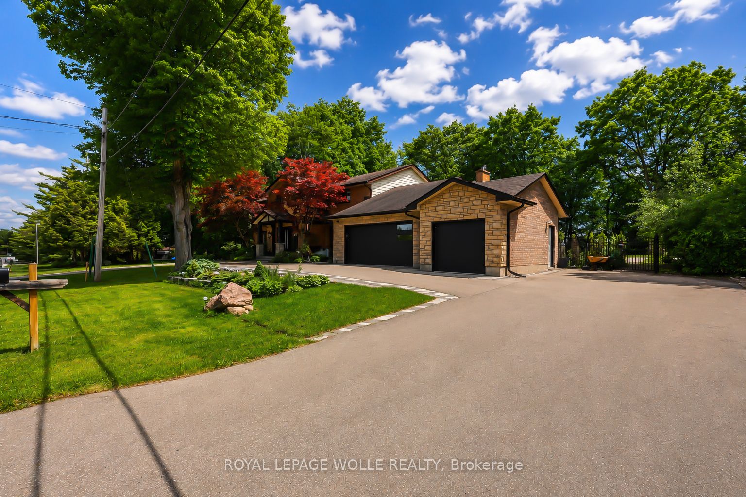 355 Edgehill Drive, Kitchener, ON N2P 2C8