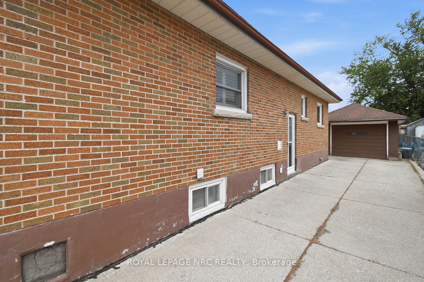 62 Lincoln Street, Welland, ON L3C 5J2 photo 4