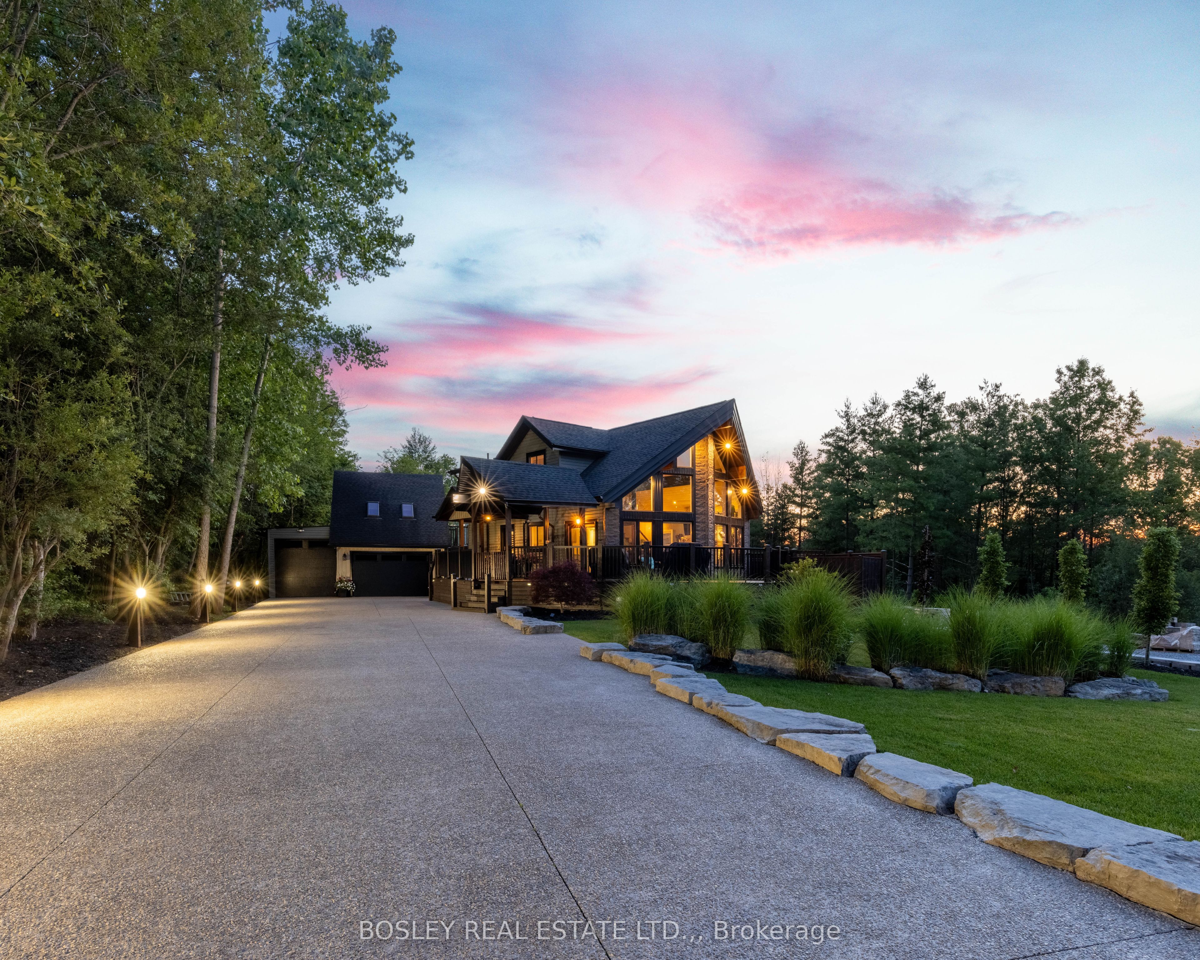 4949 Lyon's Parkway, Niagara Falls, ON L2E 6S6 photo 4